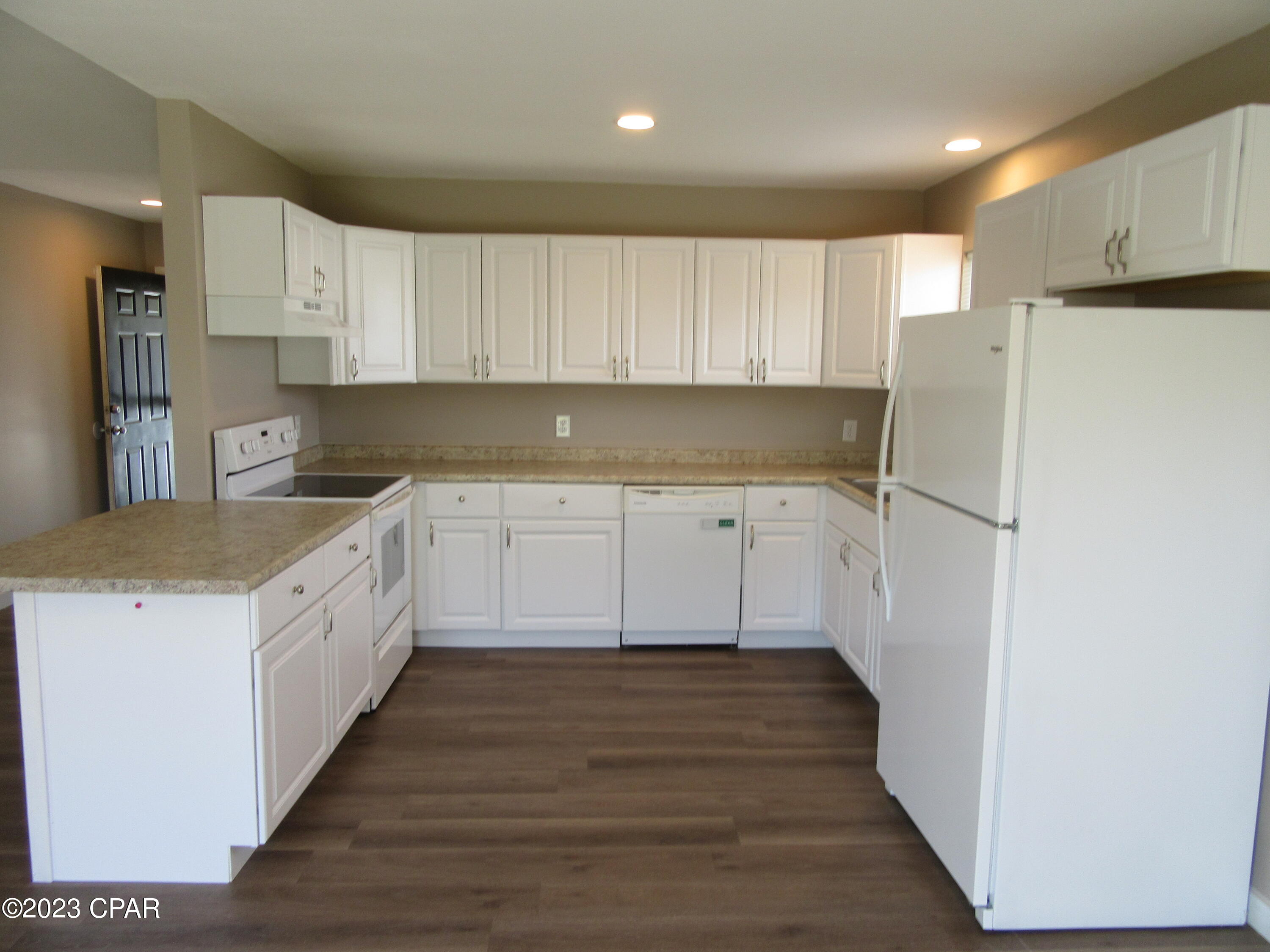 [No Recorded Subdiv] - Residential Lease