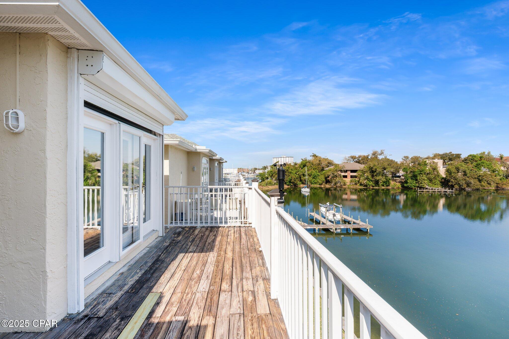 Massalina Bayou Townhouses - Residential