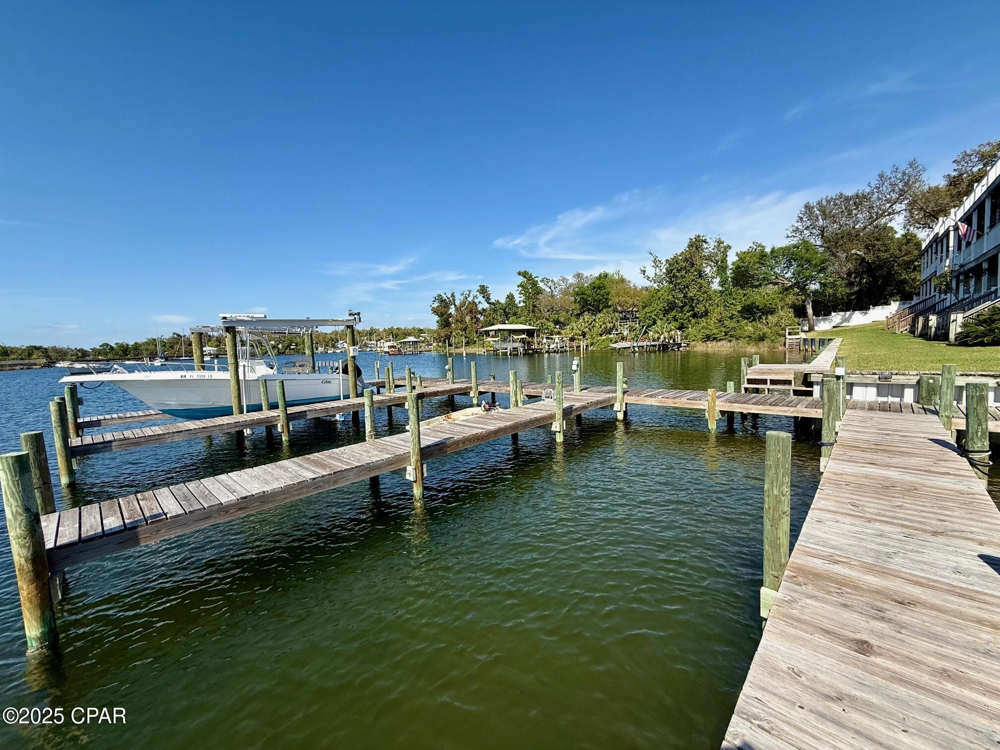 Massalina Bayou Townhouses - Residential