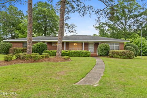 A home in Graceville