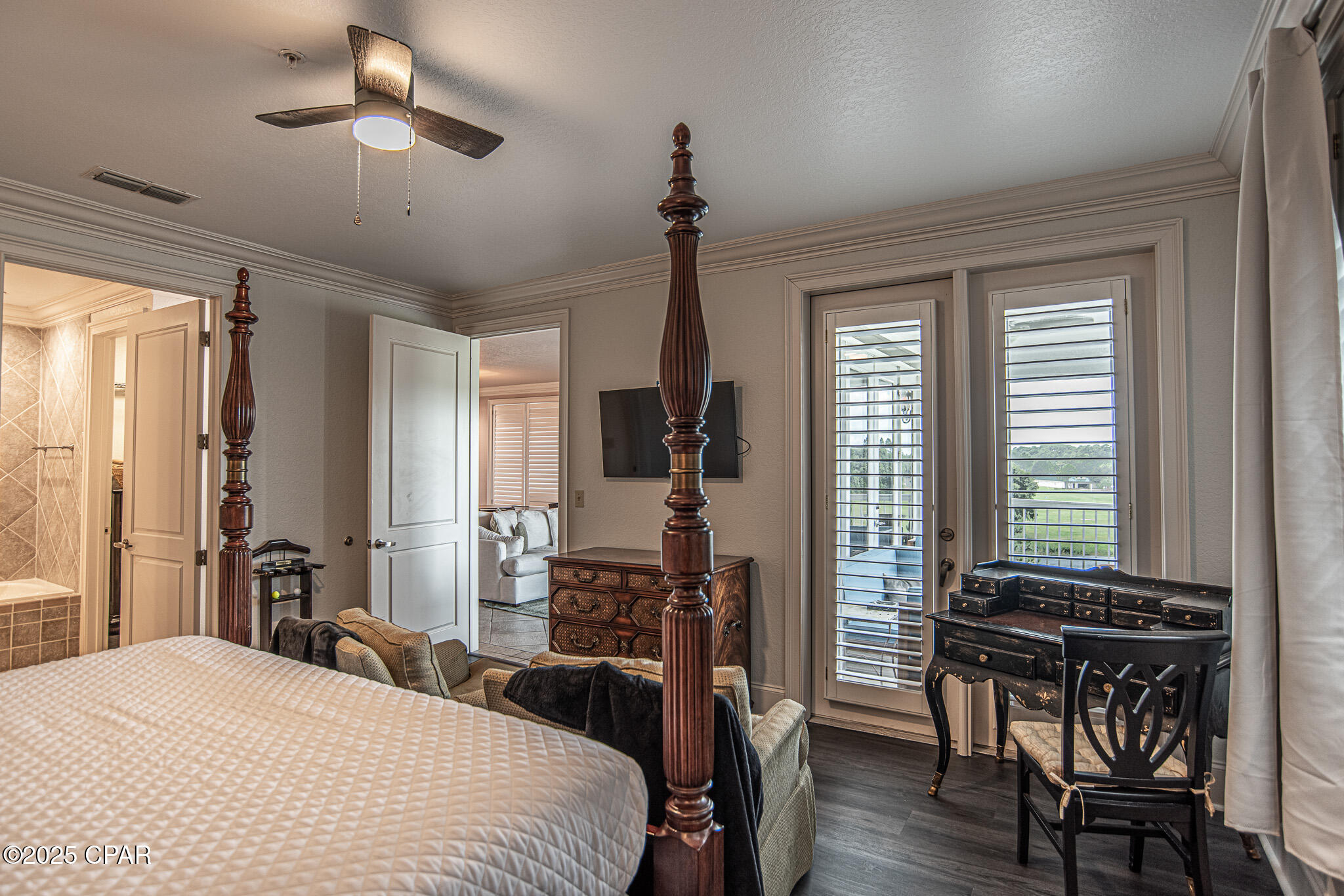 St James Bay - Residential