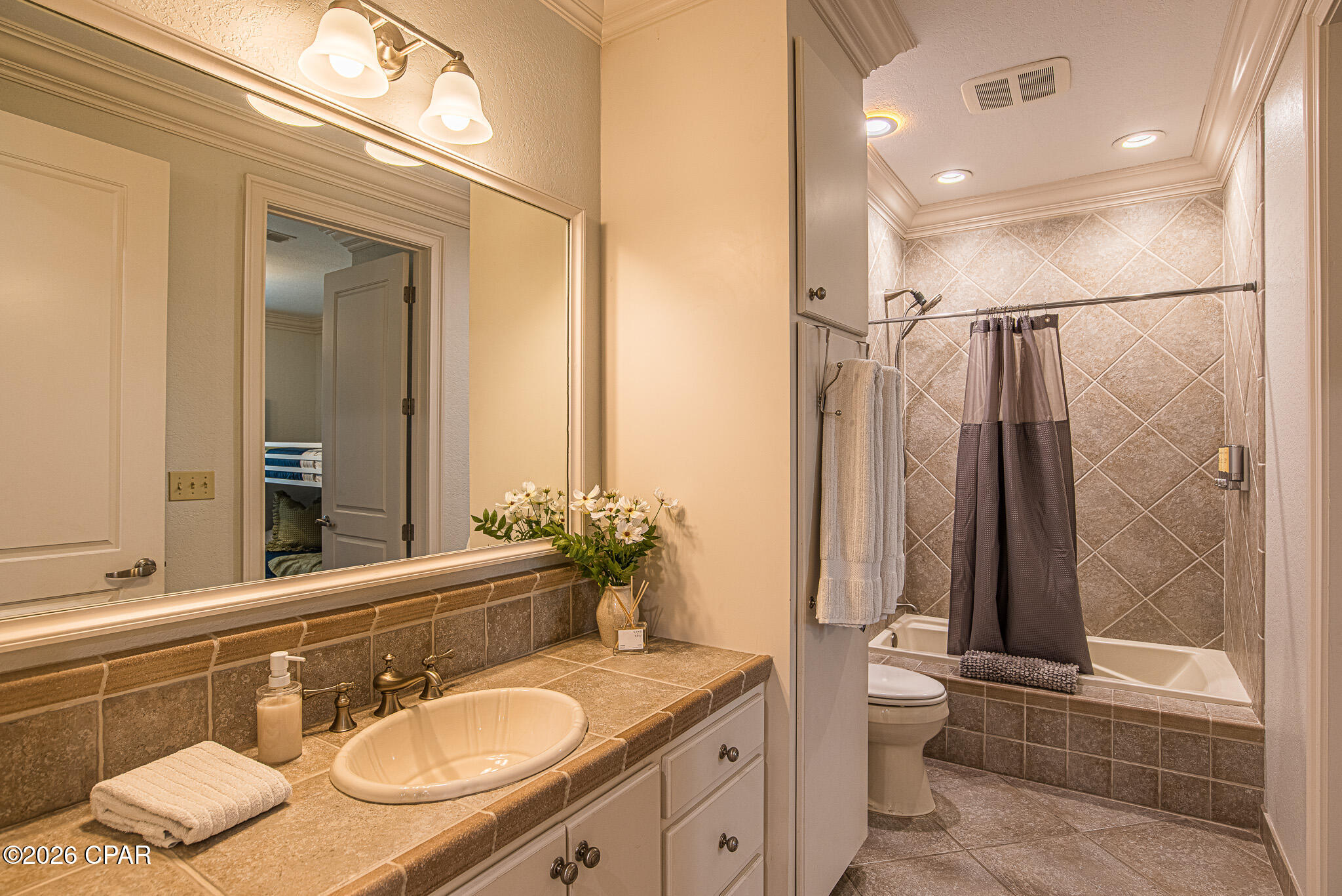 St James Bay - Residential