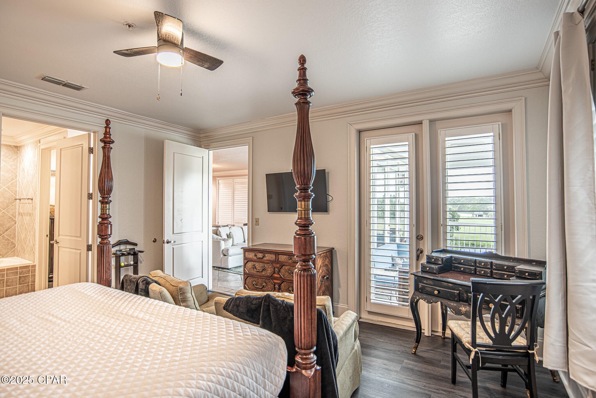 St James Bay - Residential