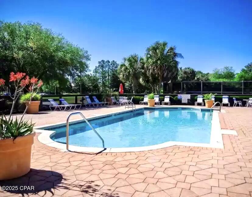 St James Bay - Residential