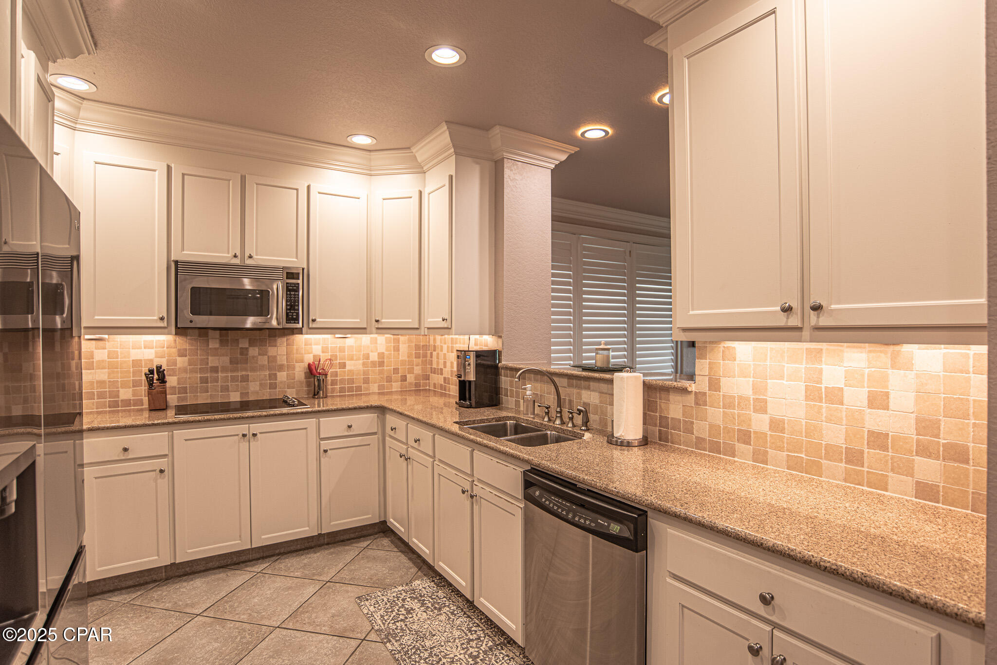 St James Bay - Residential