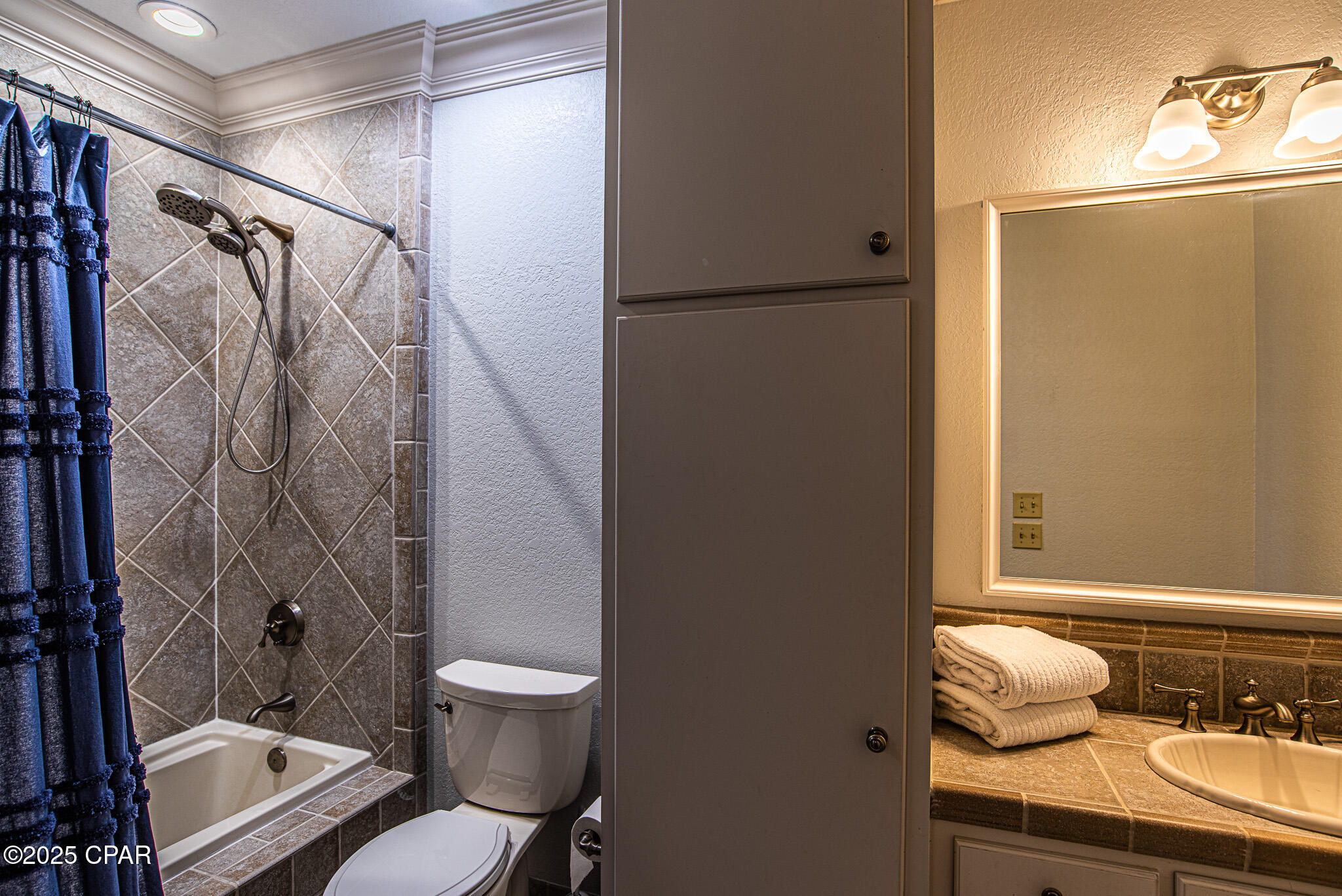 St James Bay - Residential