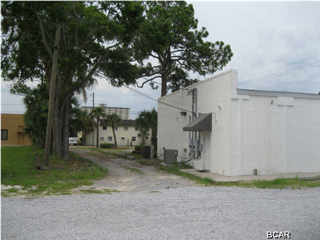 Thompson - Commercial Lease