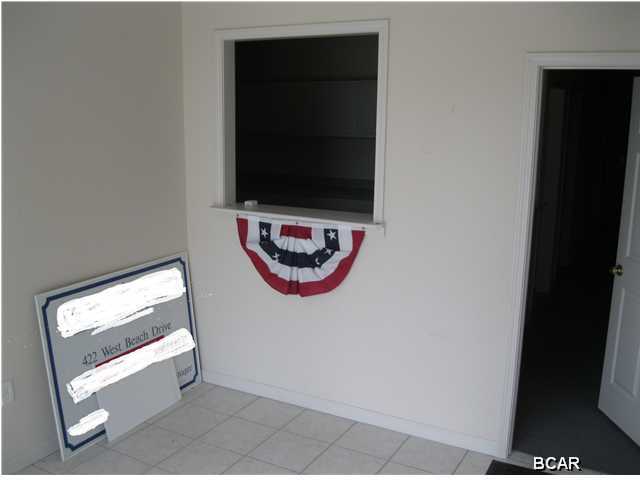 Thompson - Commercial Lease