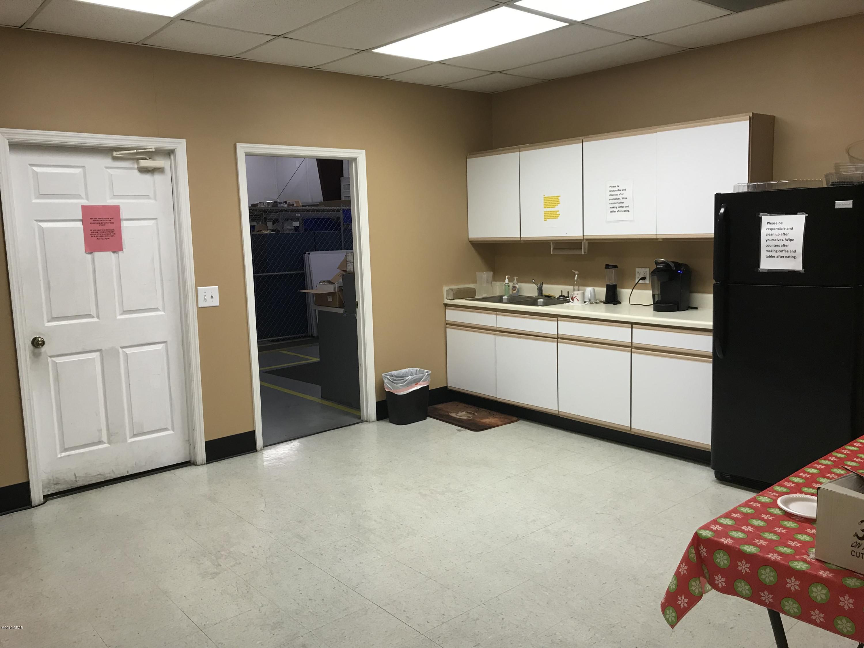 Sago - Commercial Lease