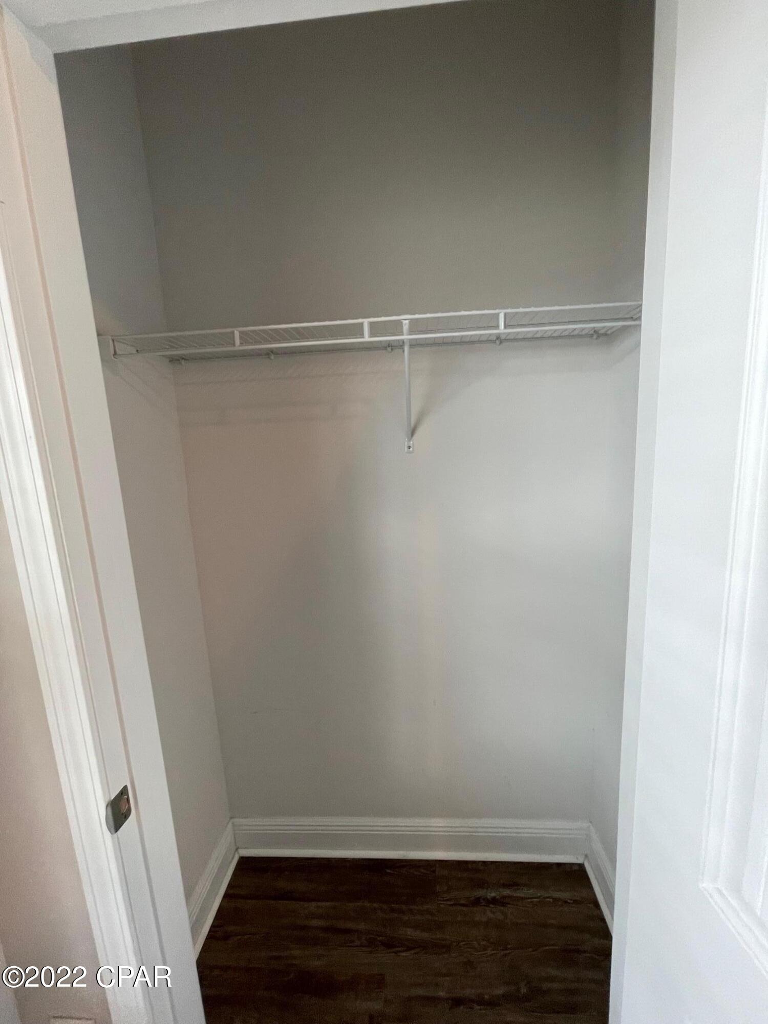 Village of Mill Bayou/Shoreline Village Ph 1C - Residential Lease