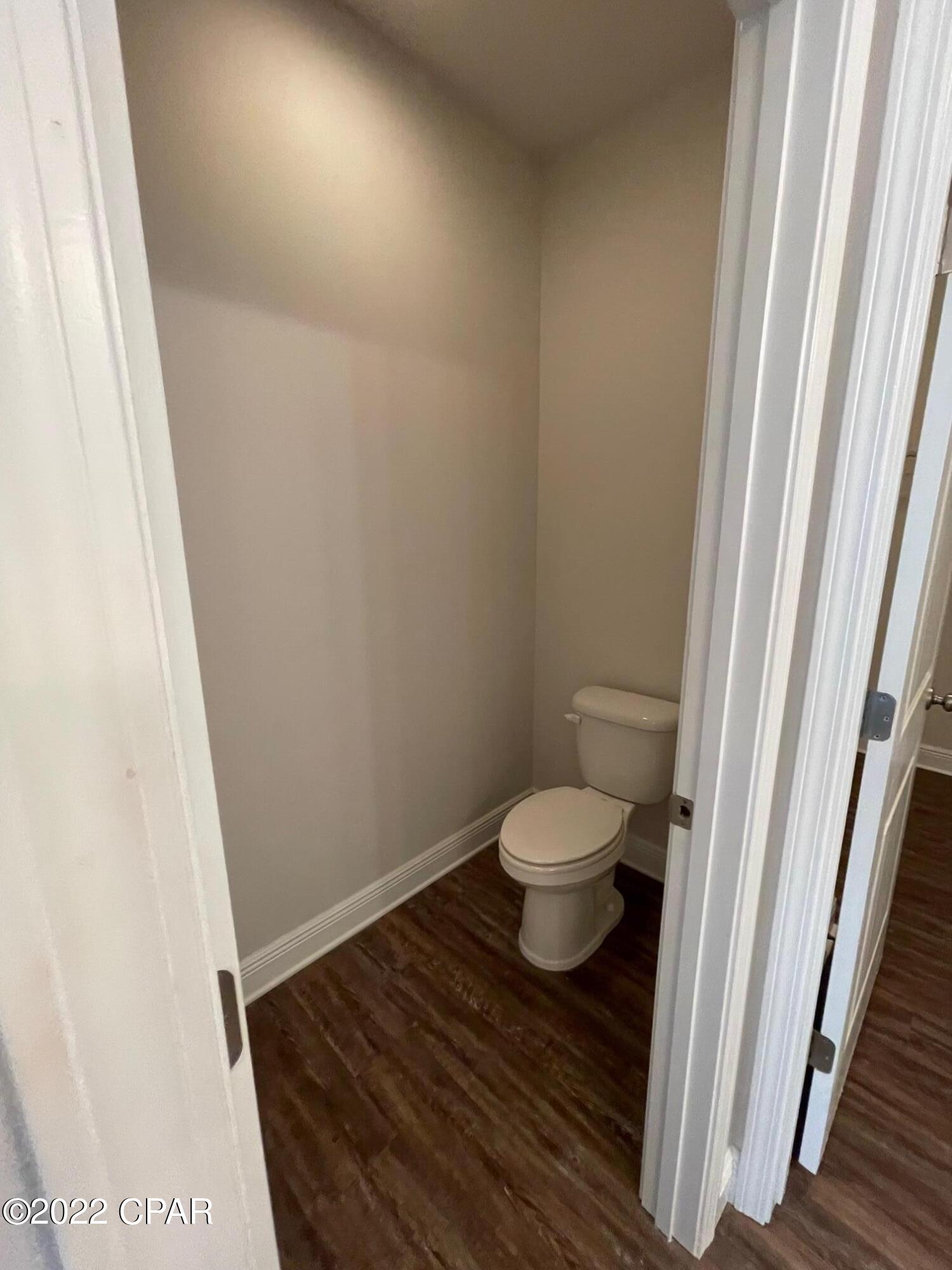 Village of Mill Bayou/Shoreline Village Ph 1C - Residential Lease