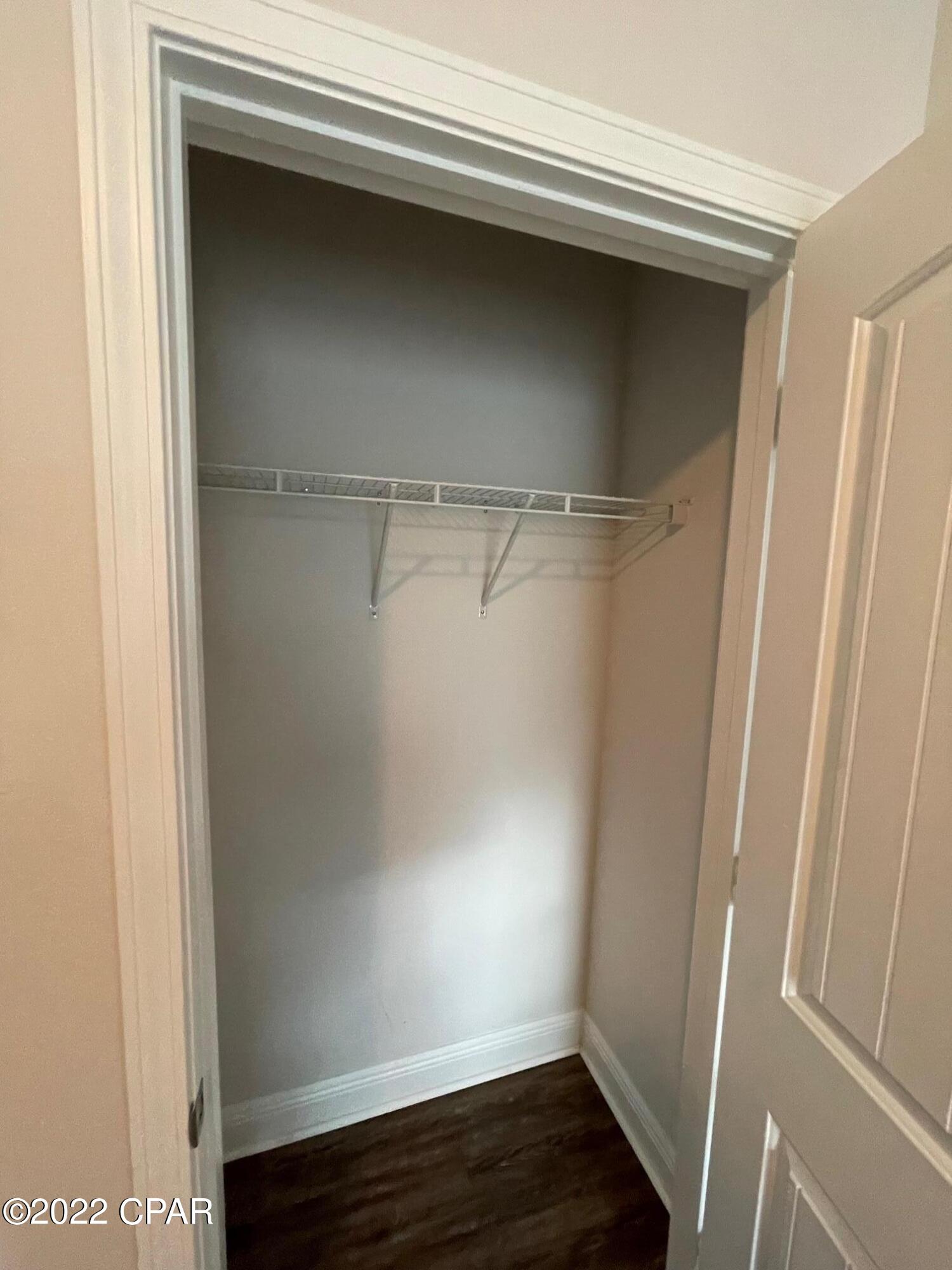 Village of Mill Bayou/Shoreline Village Ph 1C - Residential Lease