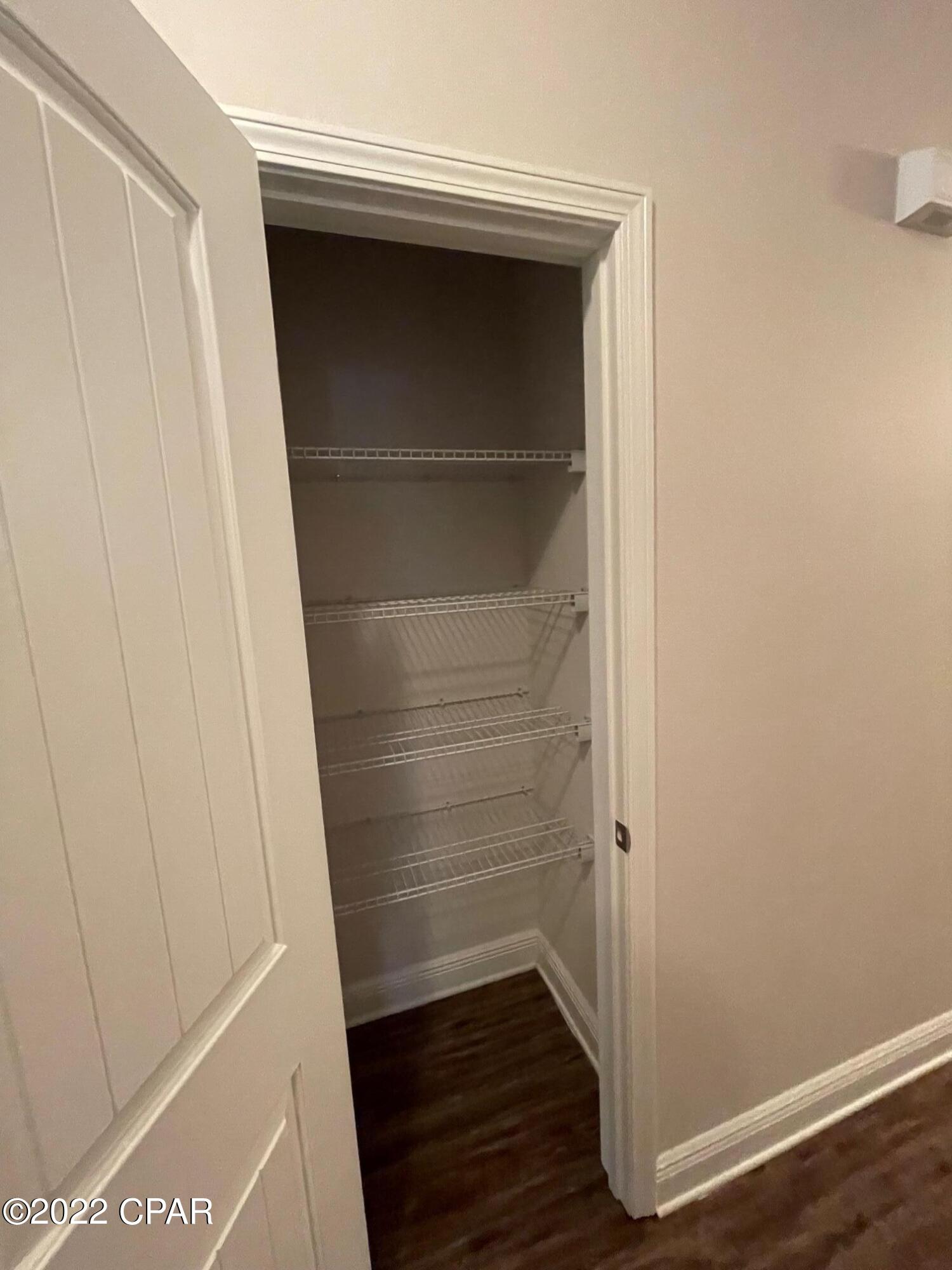 Village of Mill Bayou/Shoreline Village Ph 1C - Residential Lease