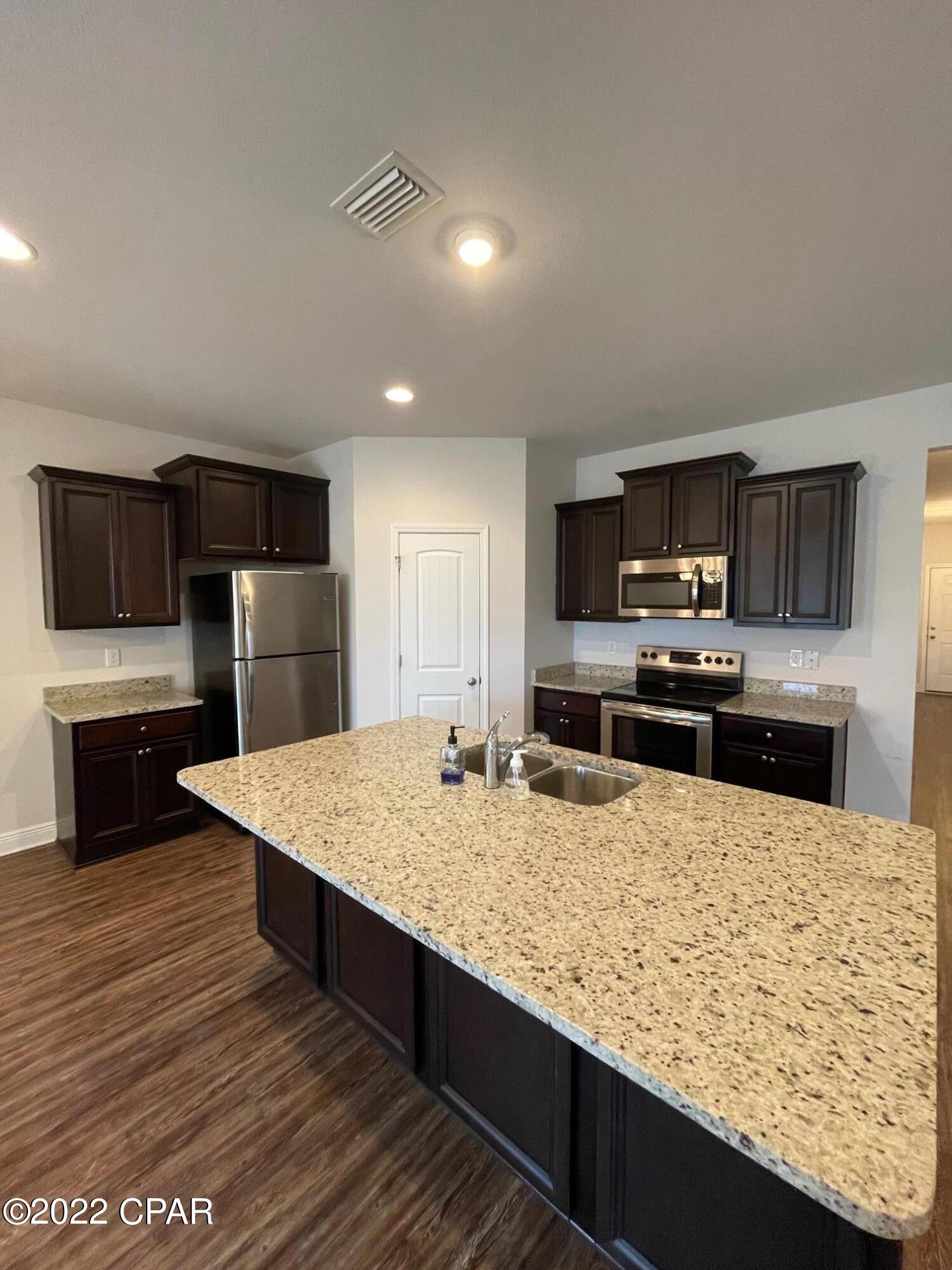 Village of Mill Bayou/Shoreline Village Ph 1C - Residential Lease