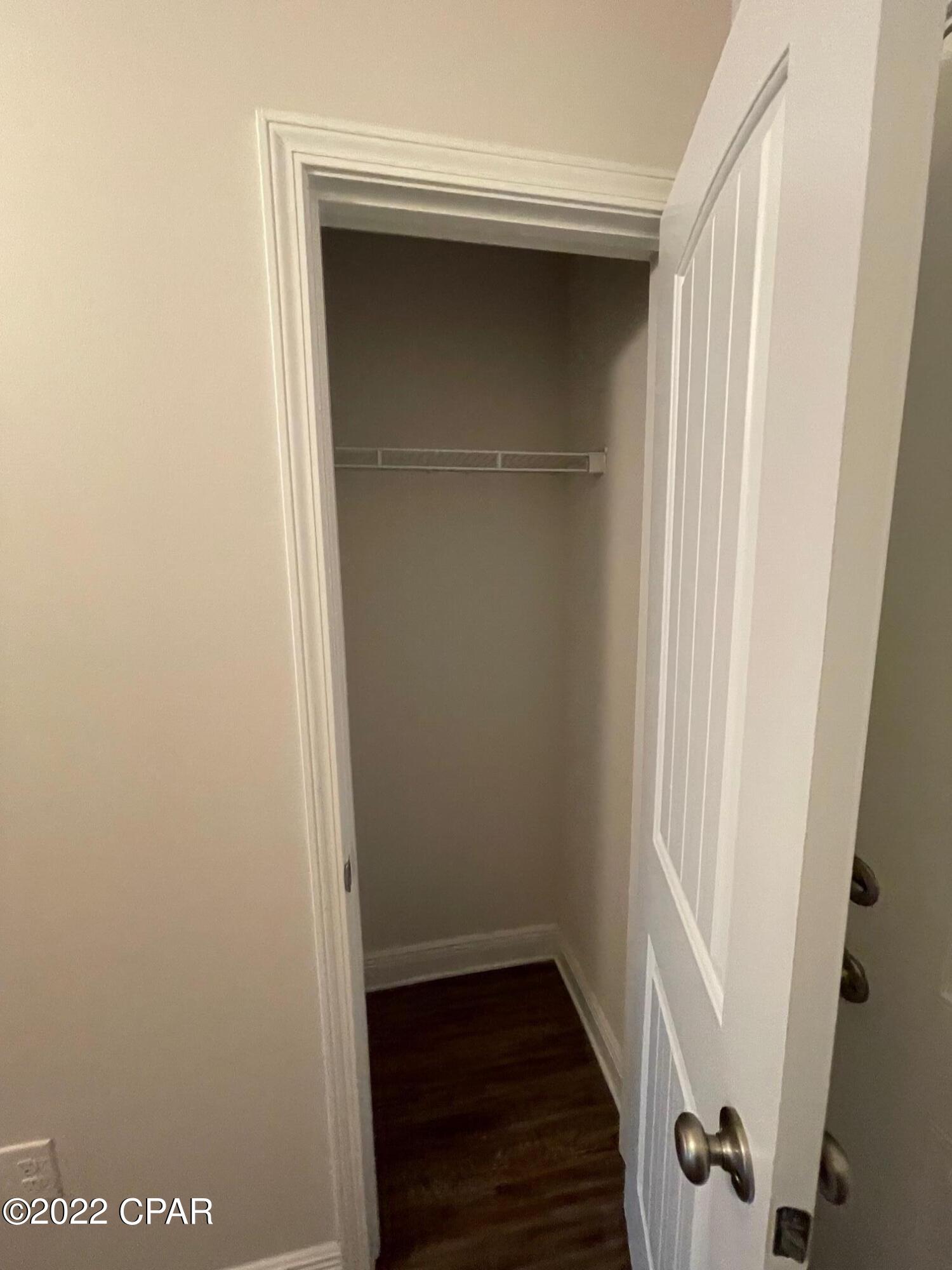 Village of Mill Bayou/Shoreline Village Ph 1C - Residential Lease