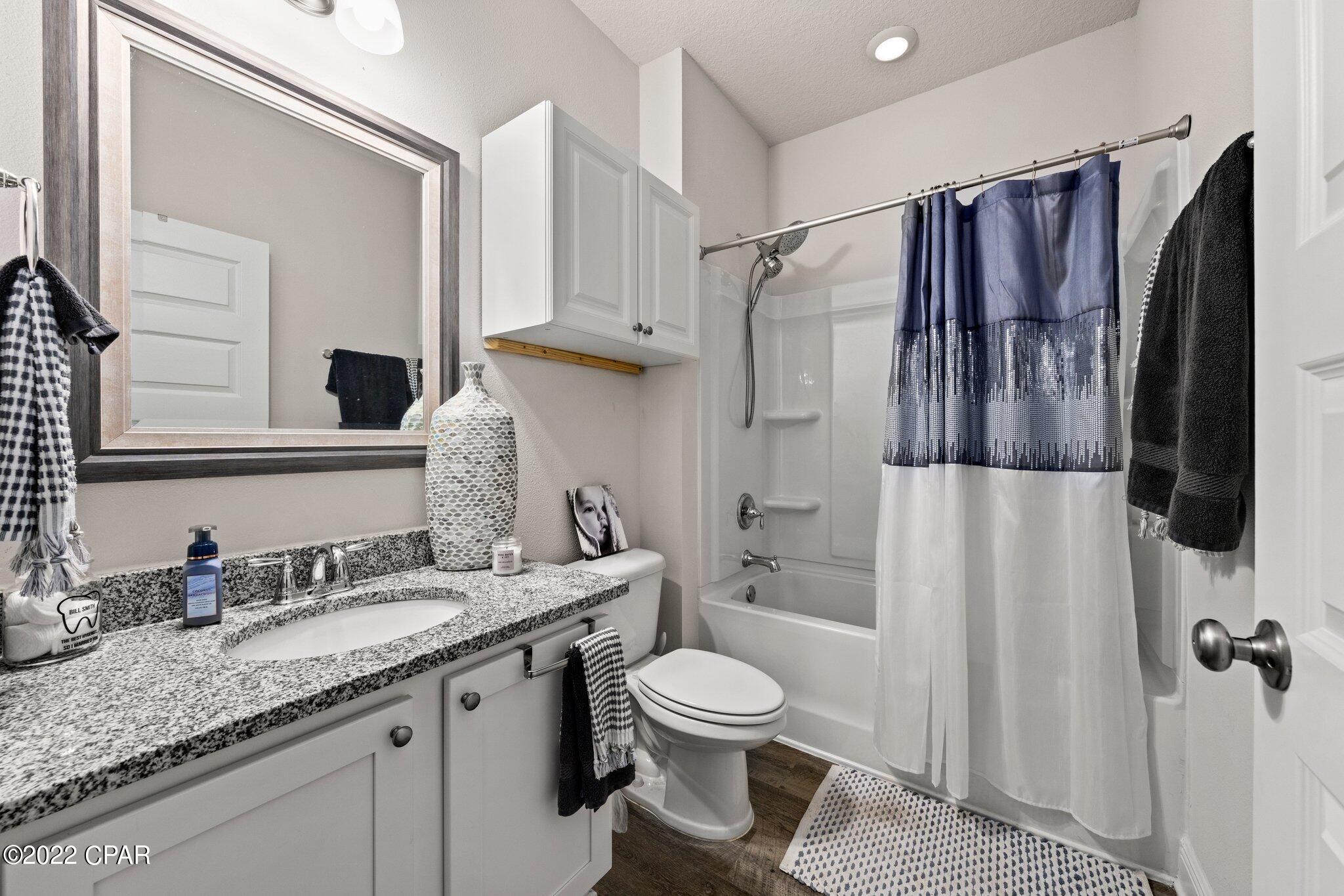 Emerald Cove Villas - Residential