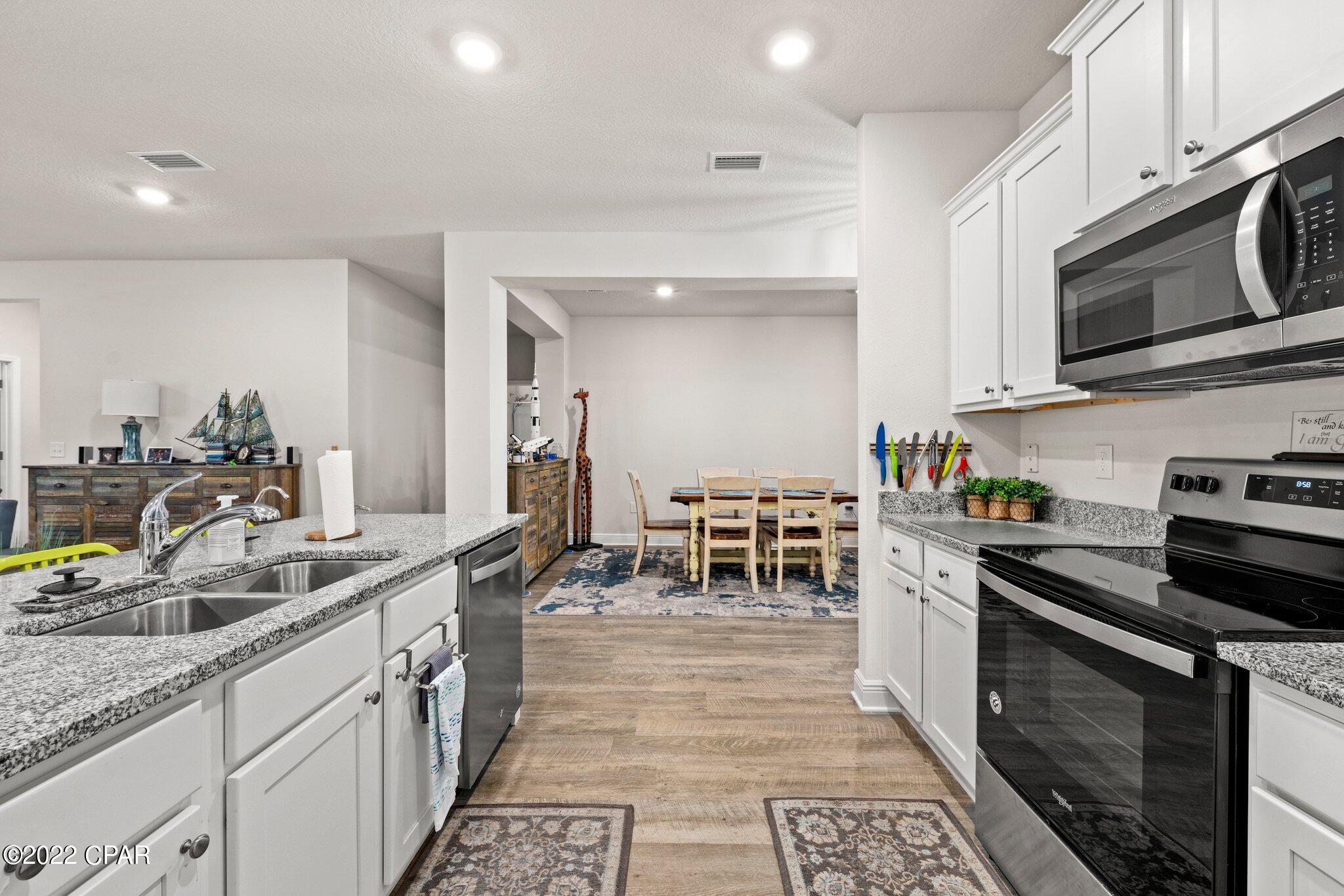 Emerald Cove Villas - Residential