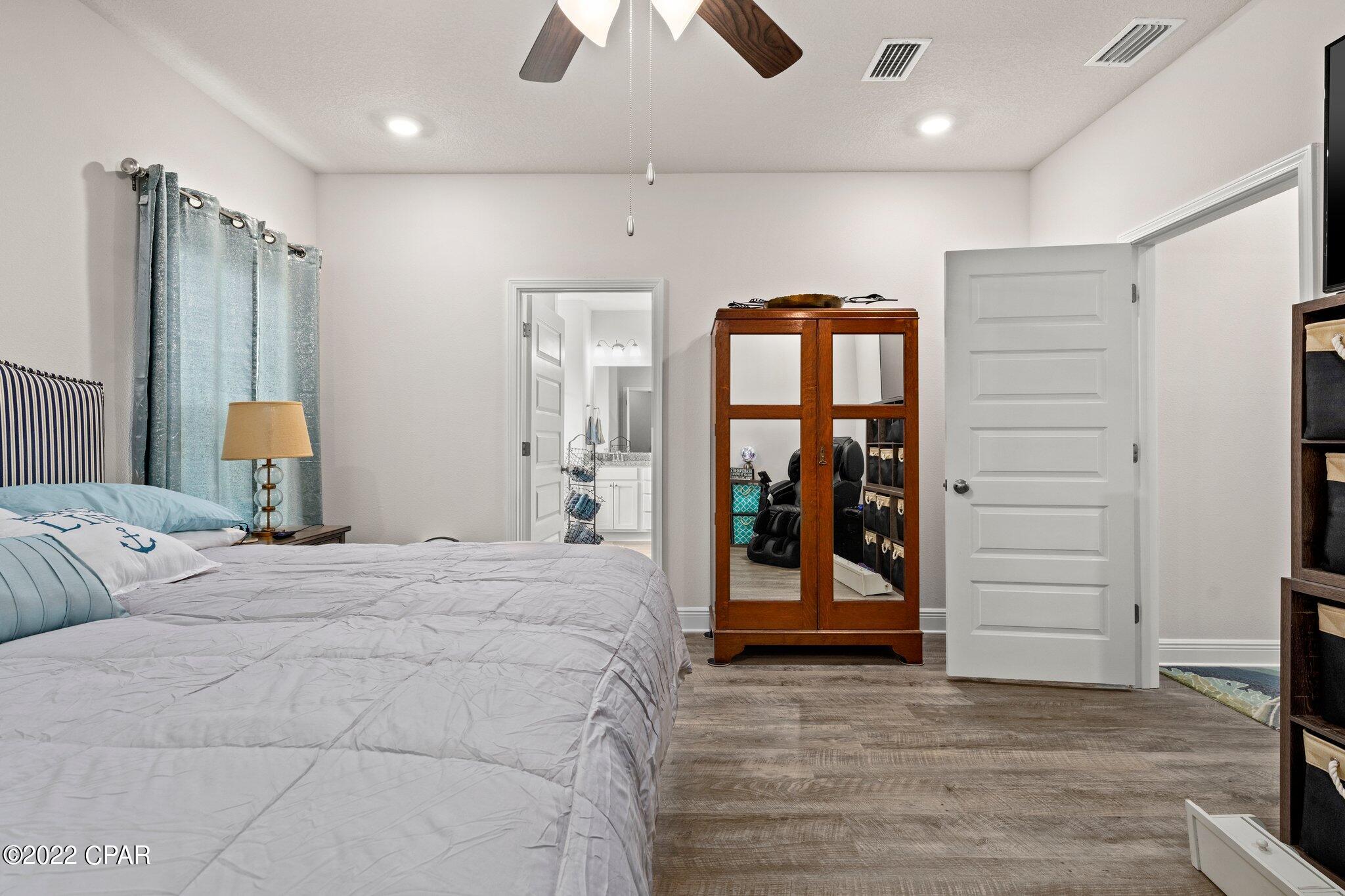 Emerald Cove Villas - Residential