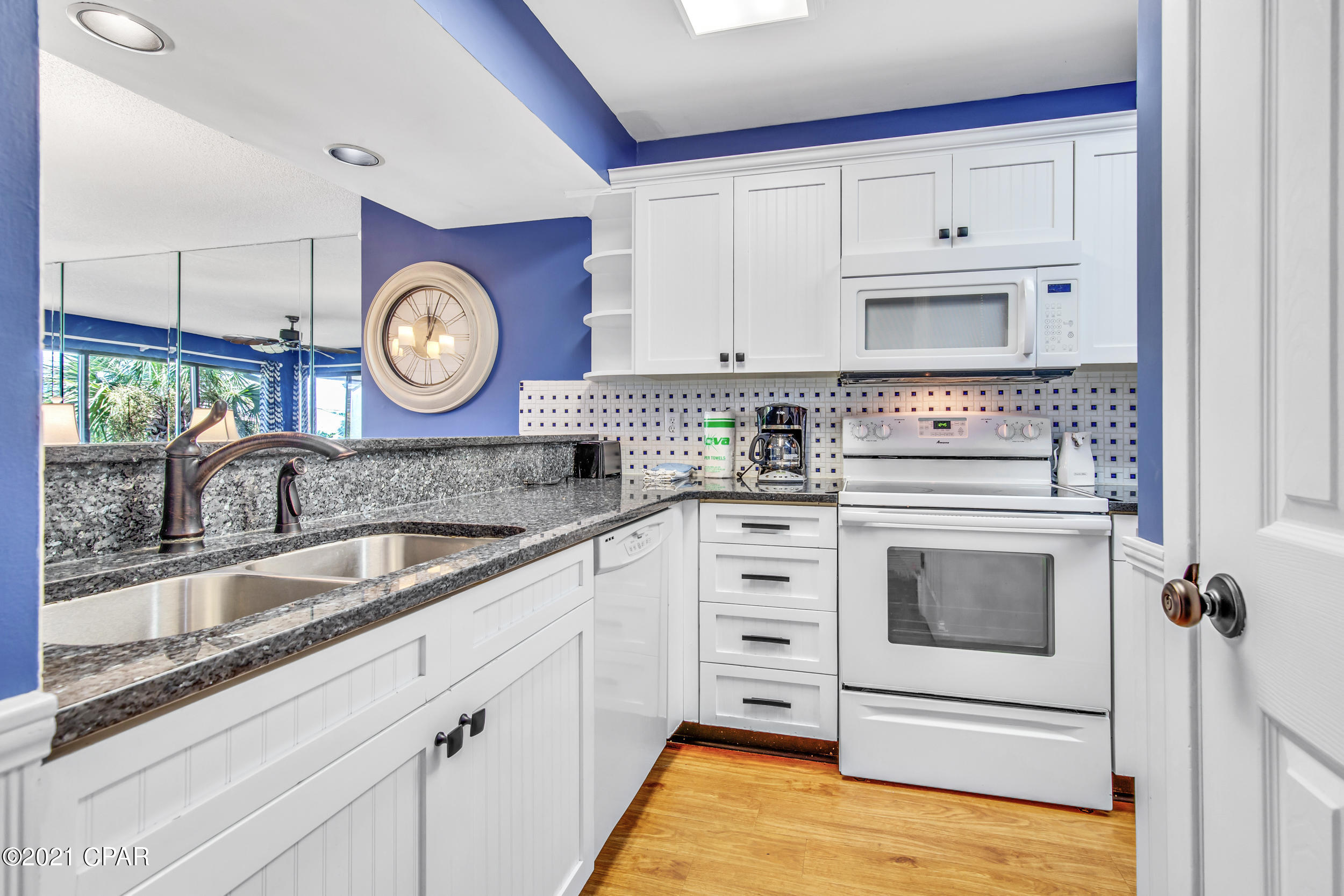 Edgewater Golf Villas V-B - Residential