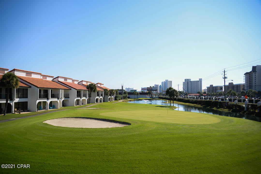 Edgewater Golf Villas V-B - Residential