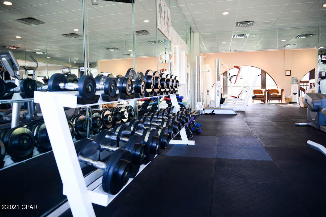 Edgewater Golf Villas V-B - Residential