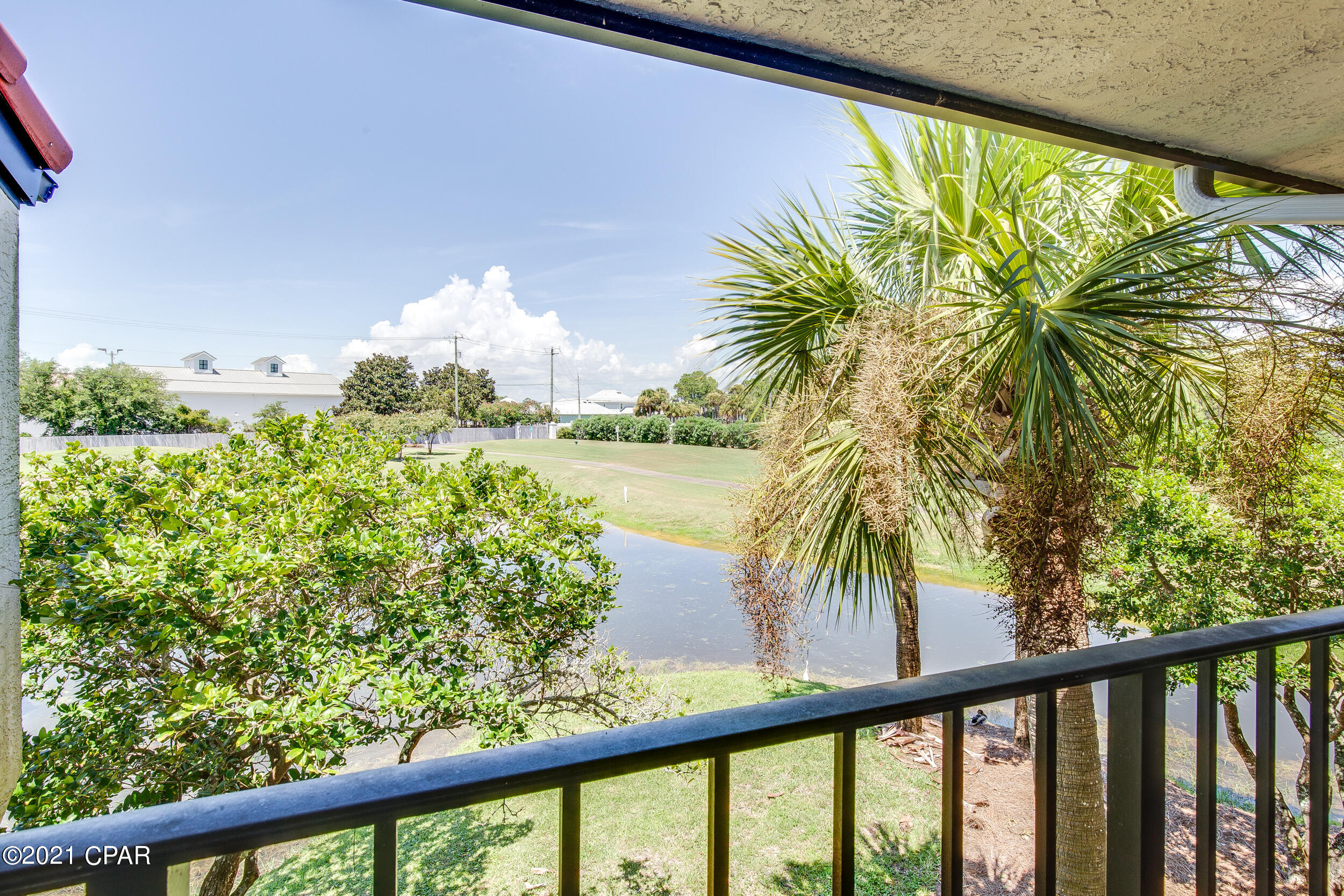 Edgewater Golf Villas V-B - Residential