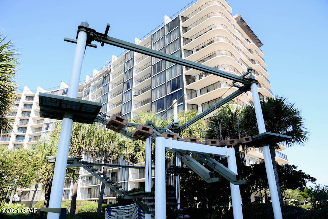 Edgewater Golf Villas V-B - Residential