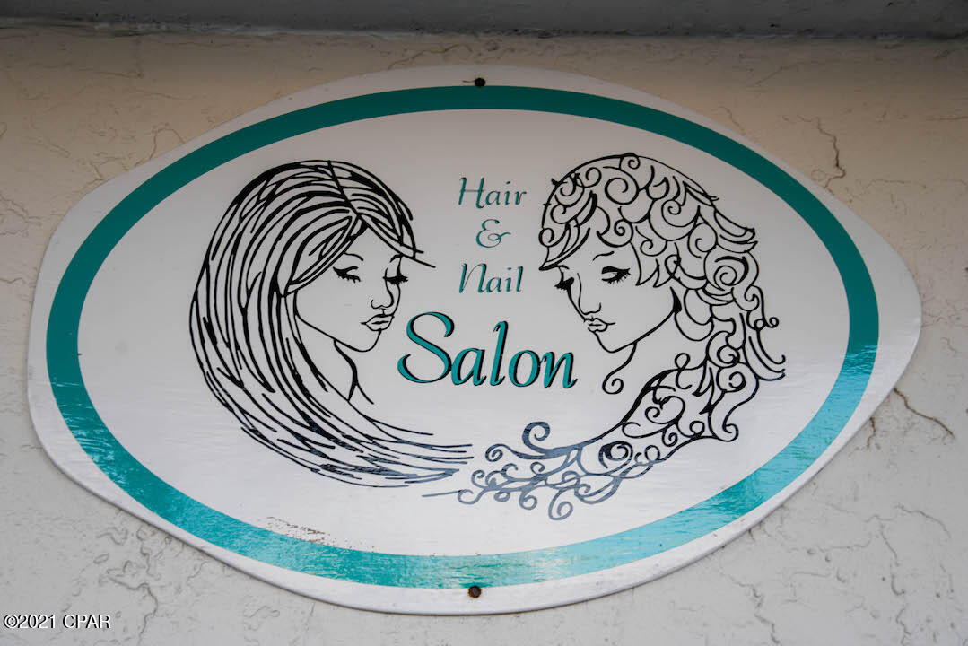 Edgewater Golf Villas V-B - Residential