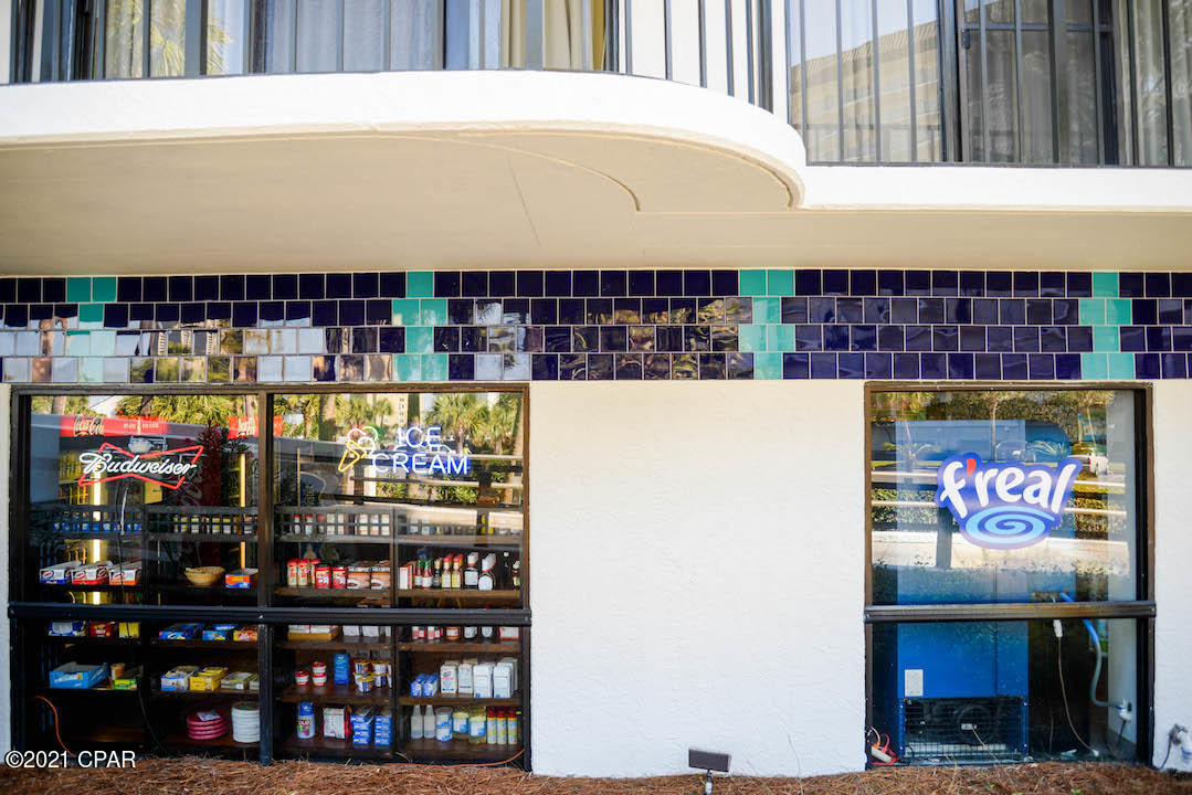 Edgewater Golf Villas V-B - Residential