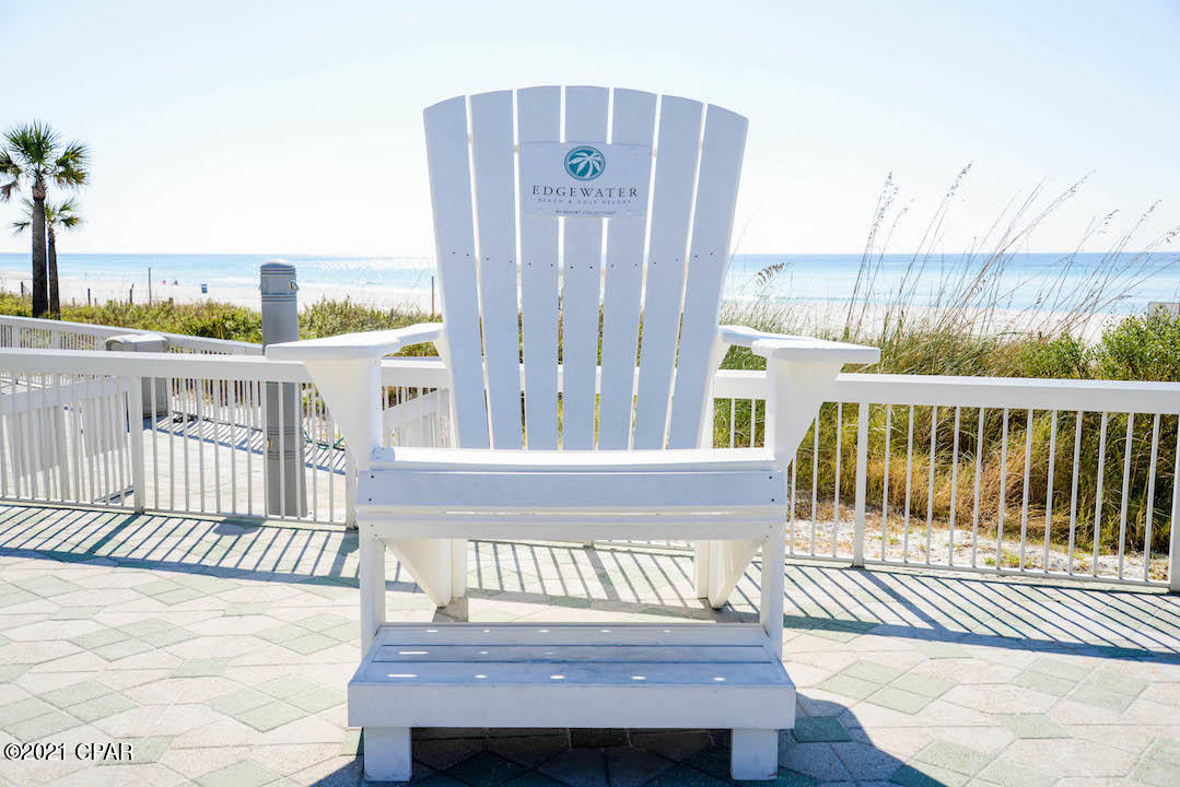 Edgewater Golf Villas V-B - Residential