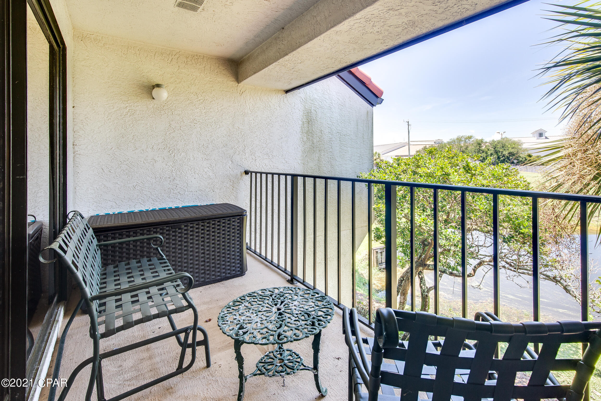 Edgewater Golf Villas V-B - Residential