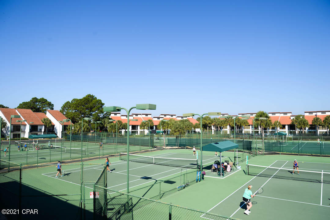 Edgewater Golf Villas V-B - Residential