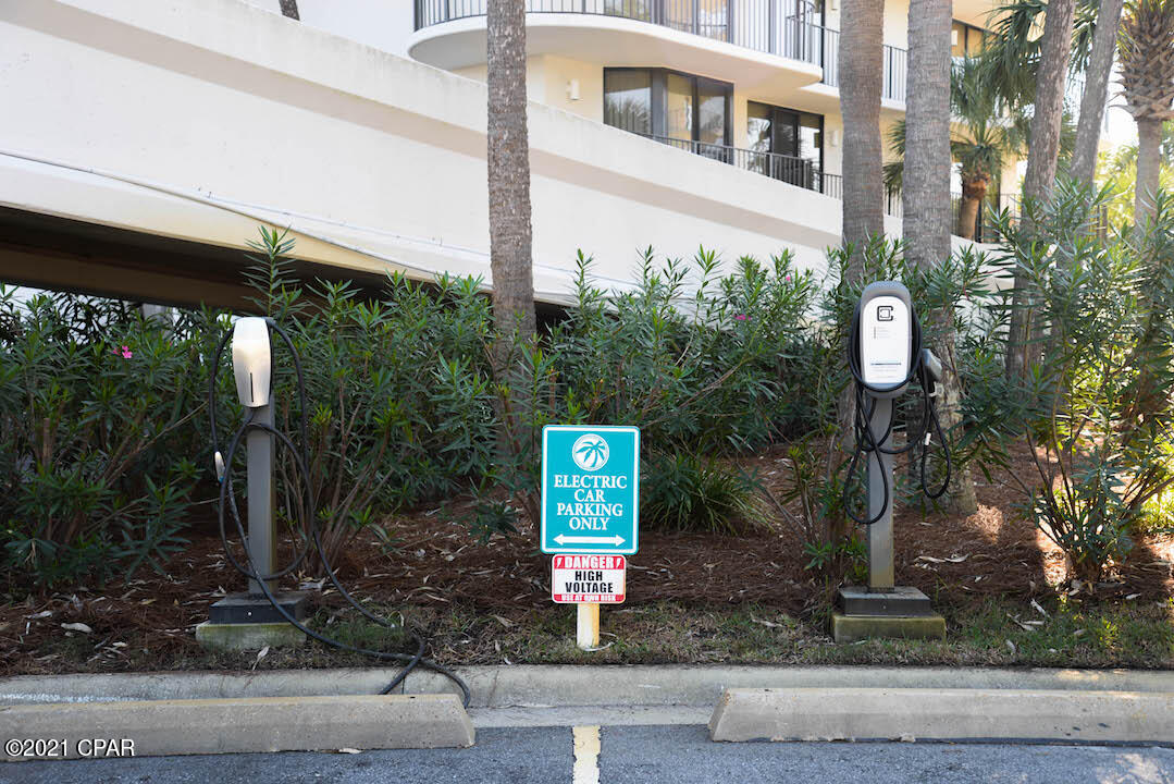 Edgewater Golf Villas V-B - Residential