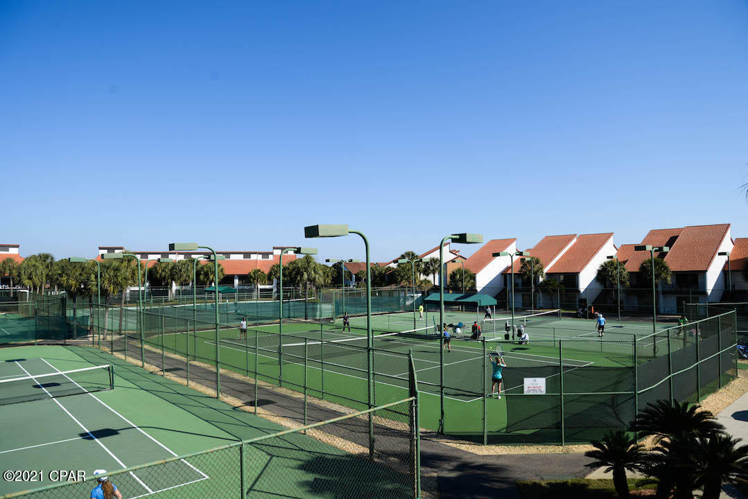 Edgewater Golf Villas V-B - Residential