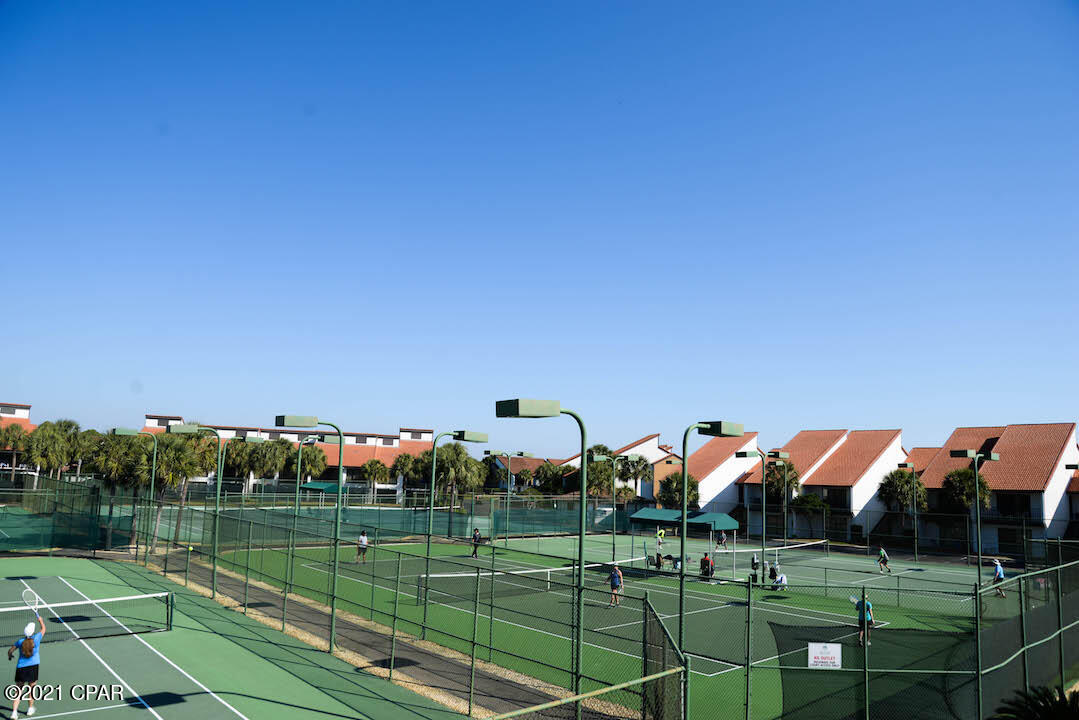 Edgewater Golf Villas V-B - Residential