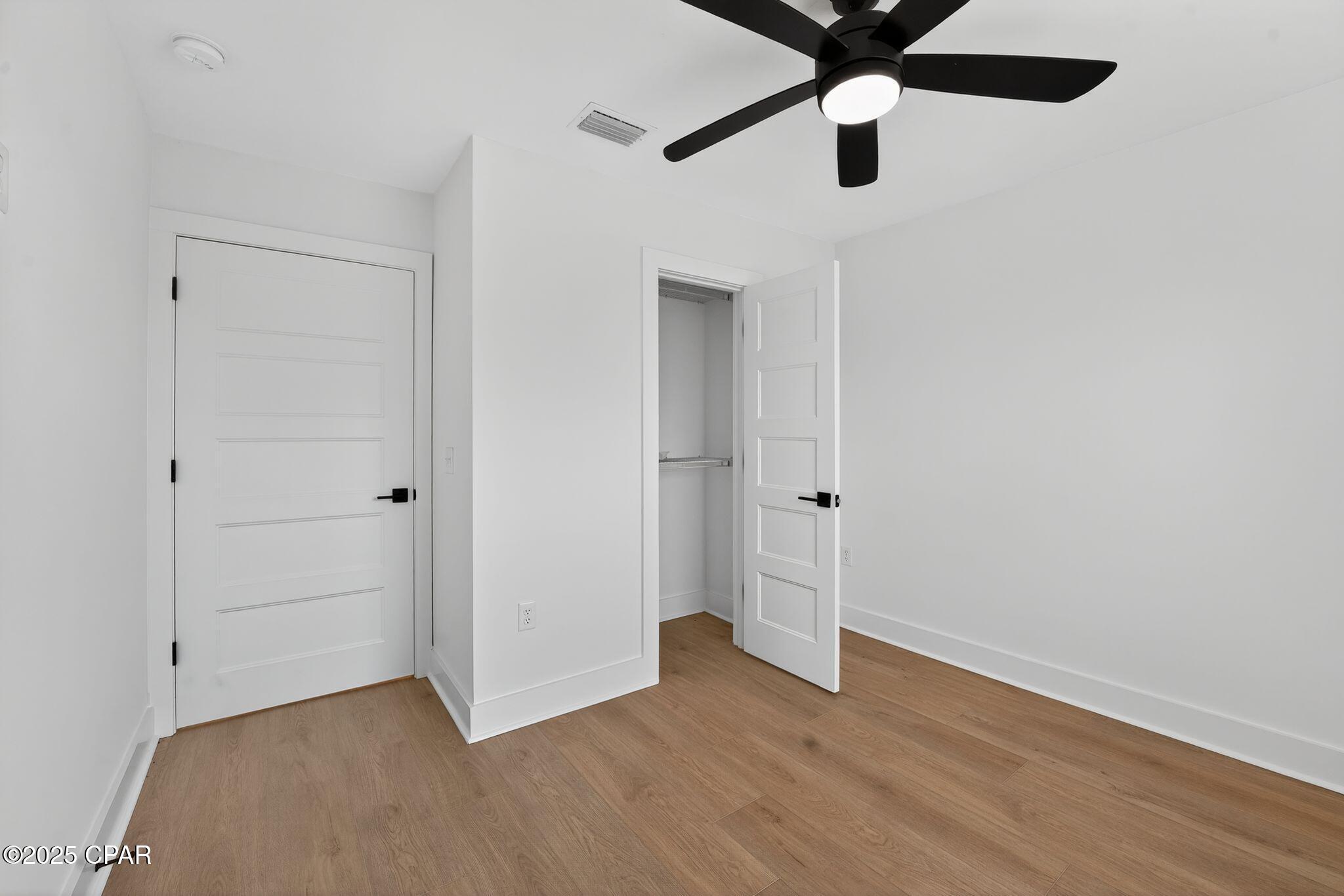 Shadow Bay Unt 3 & 4 - Residential