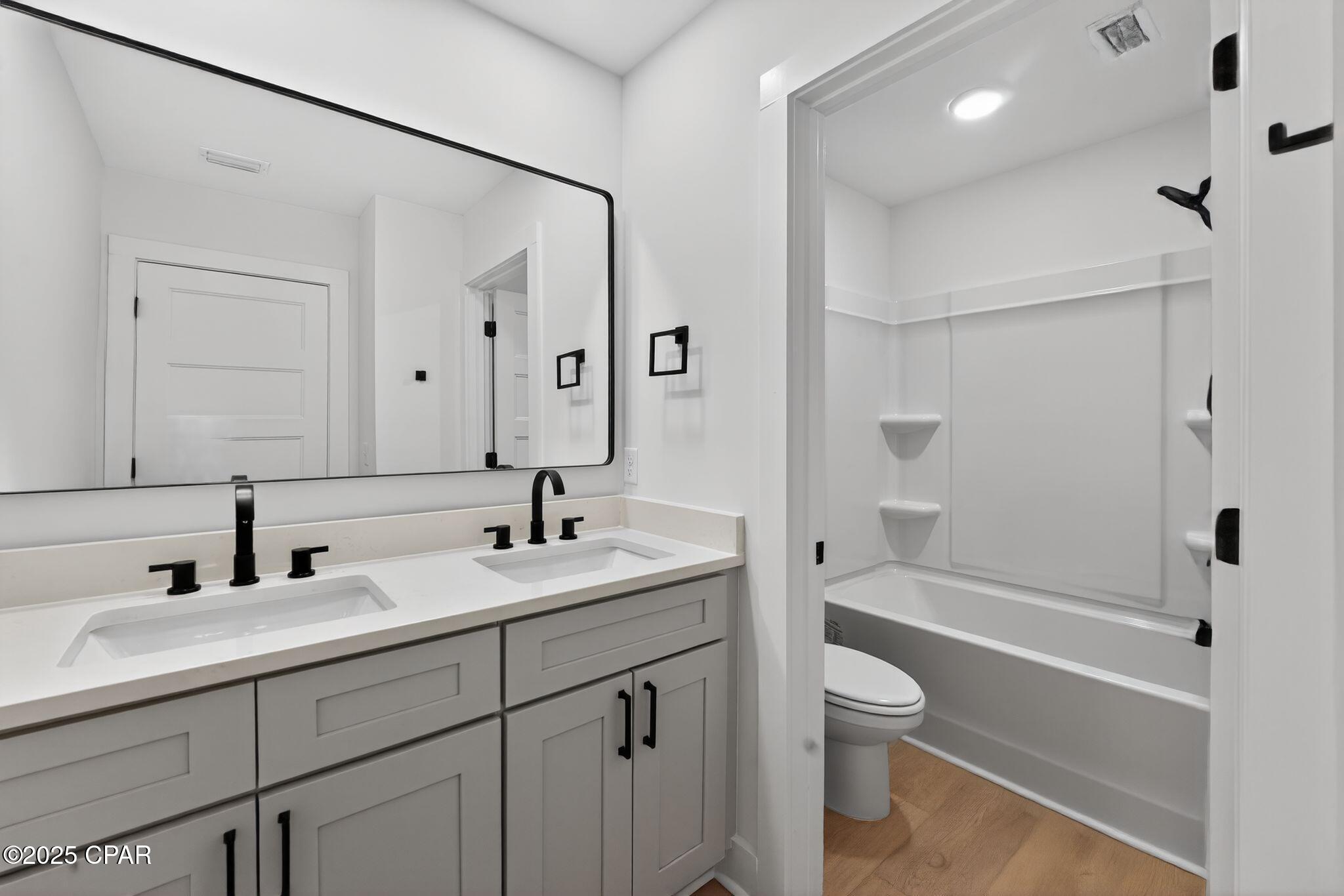 Shadow Bay Unt 3 & 4 - Residential