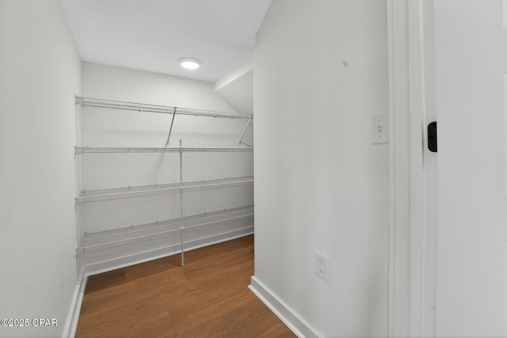 Shadow Bay Unt 3 & 4 - Residential