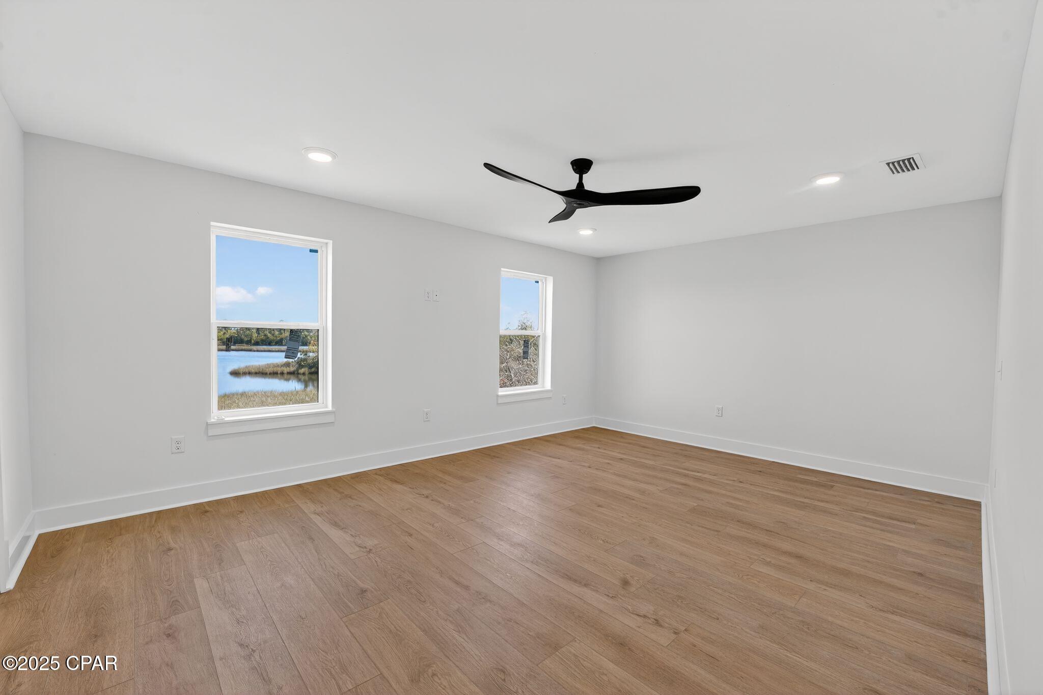 Shadow Bay Unt 3 & 4 - Residential