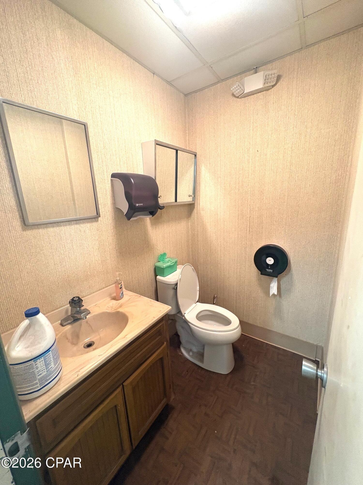 [No Recorded Subdiv] - Commercial Sale