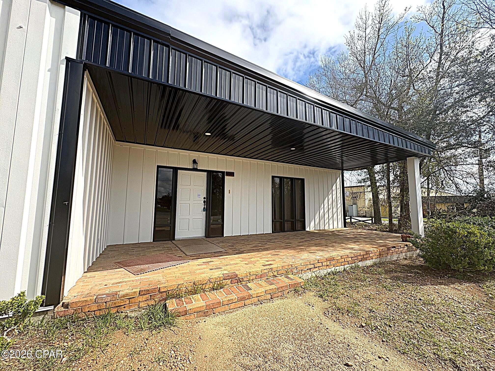 [No Recorded Subdiv] - Commercial Sale