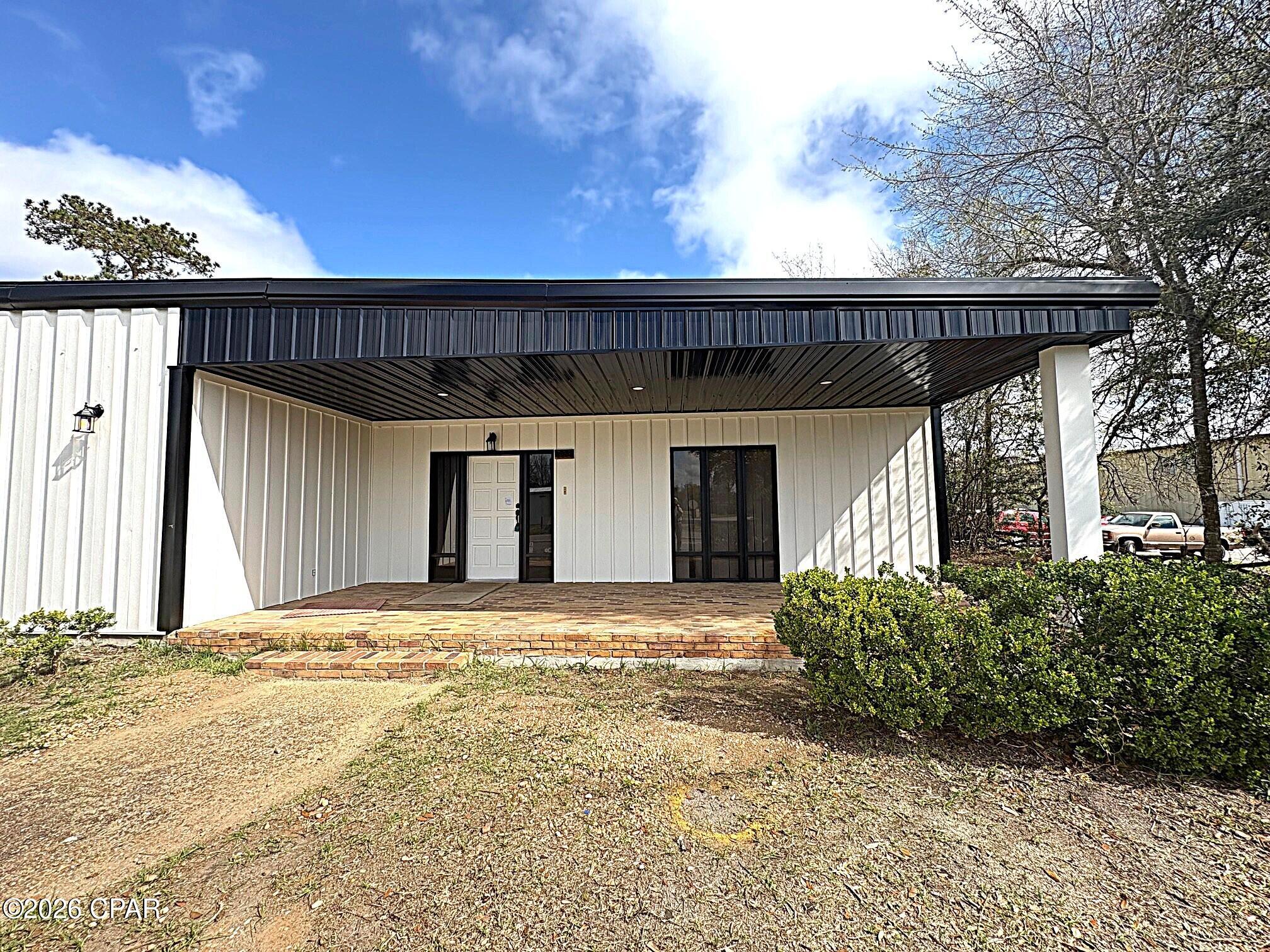 [No Recorded Subdiv] - Commercial Sale