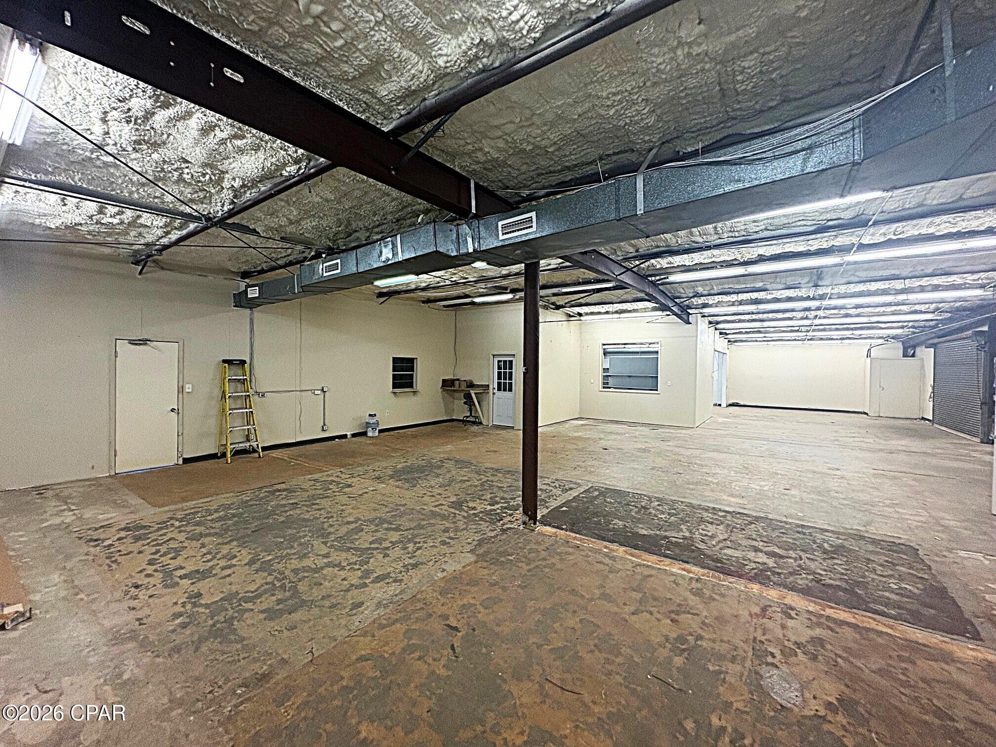 [No Recorded Subdiv] - Commercial Sale