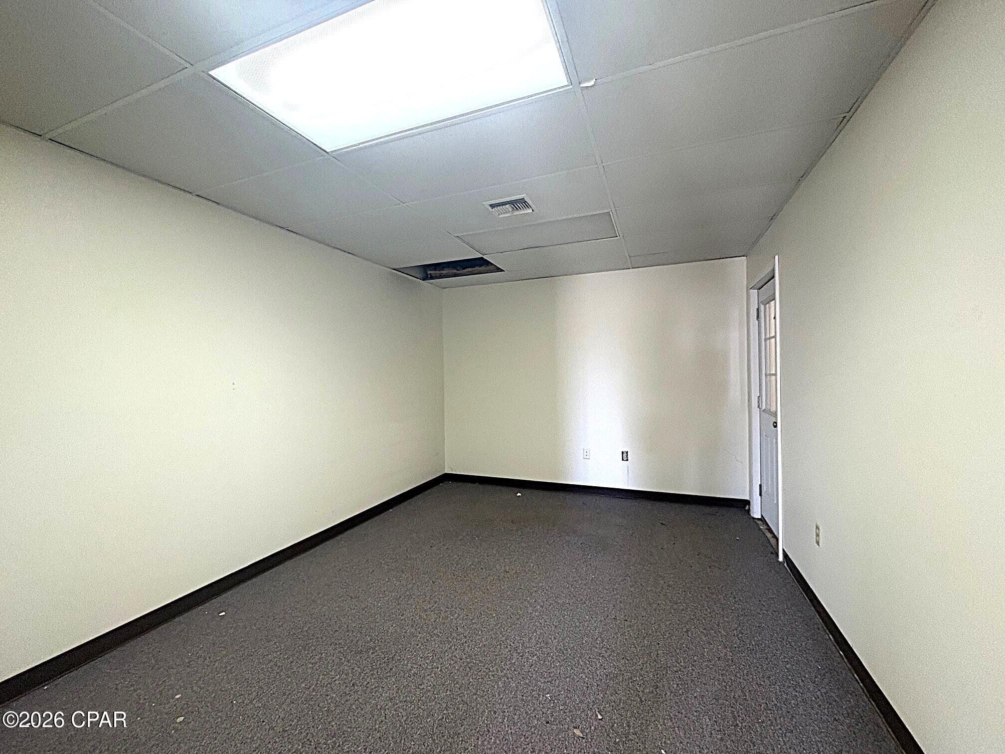 [No Recorded Subdiv] - Commercial Sale