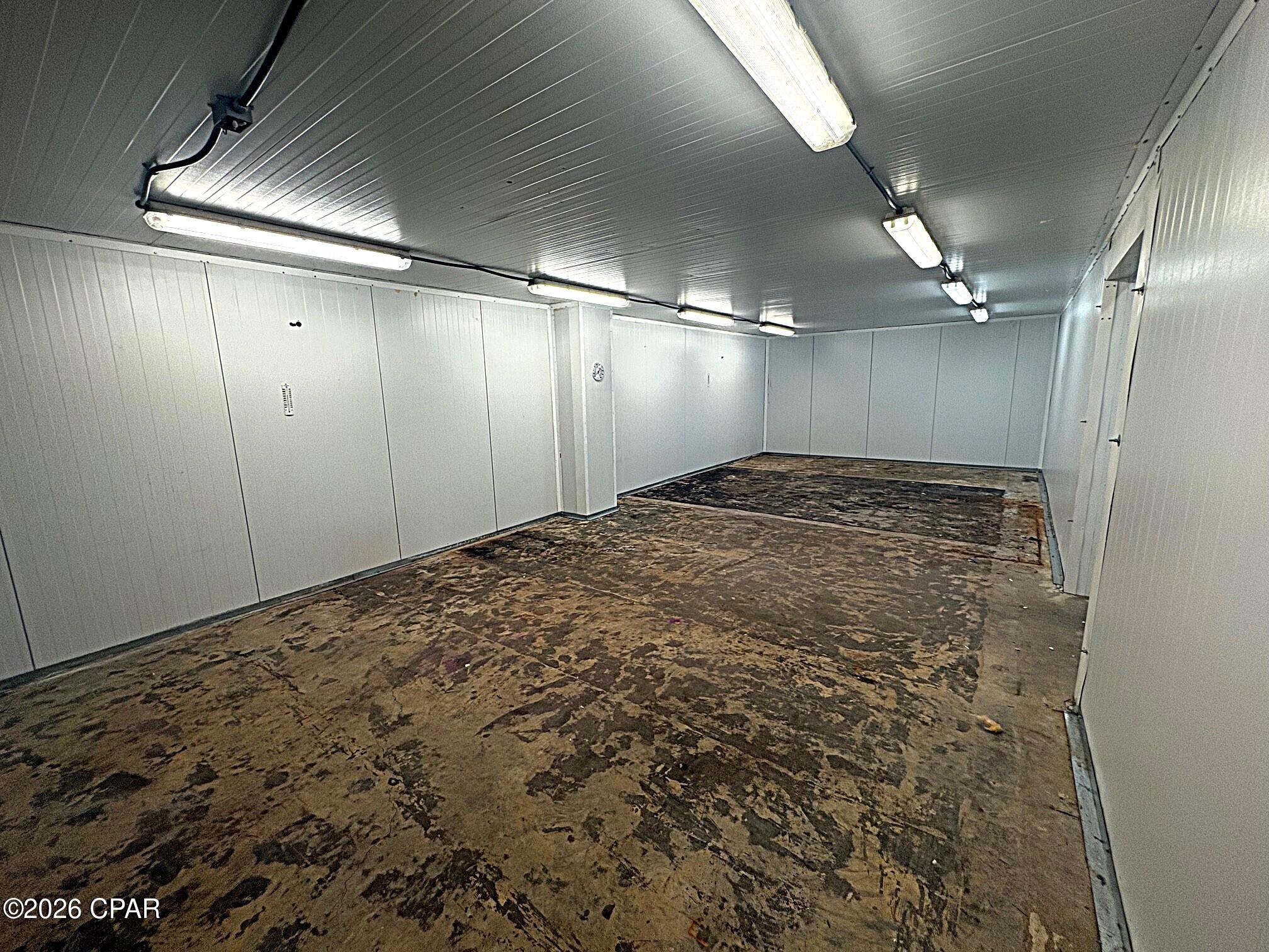 [No Recorded Subdiv] - Commercial Sale