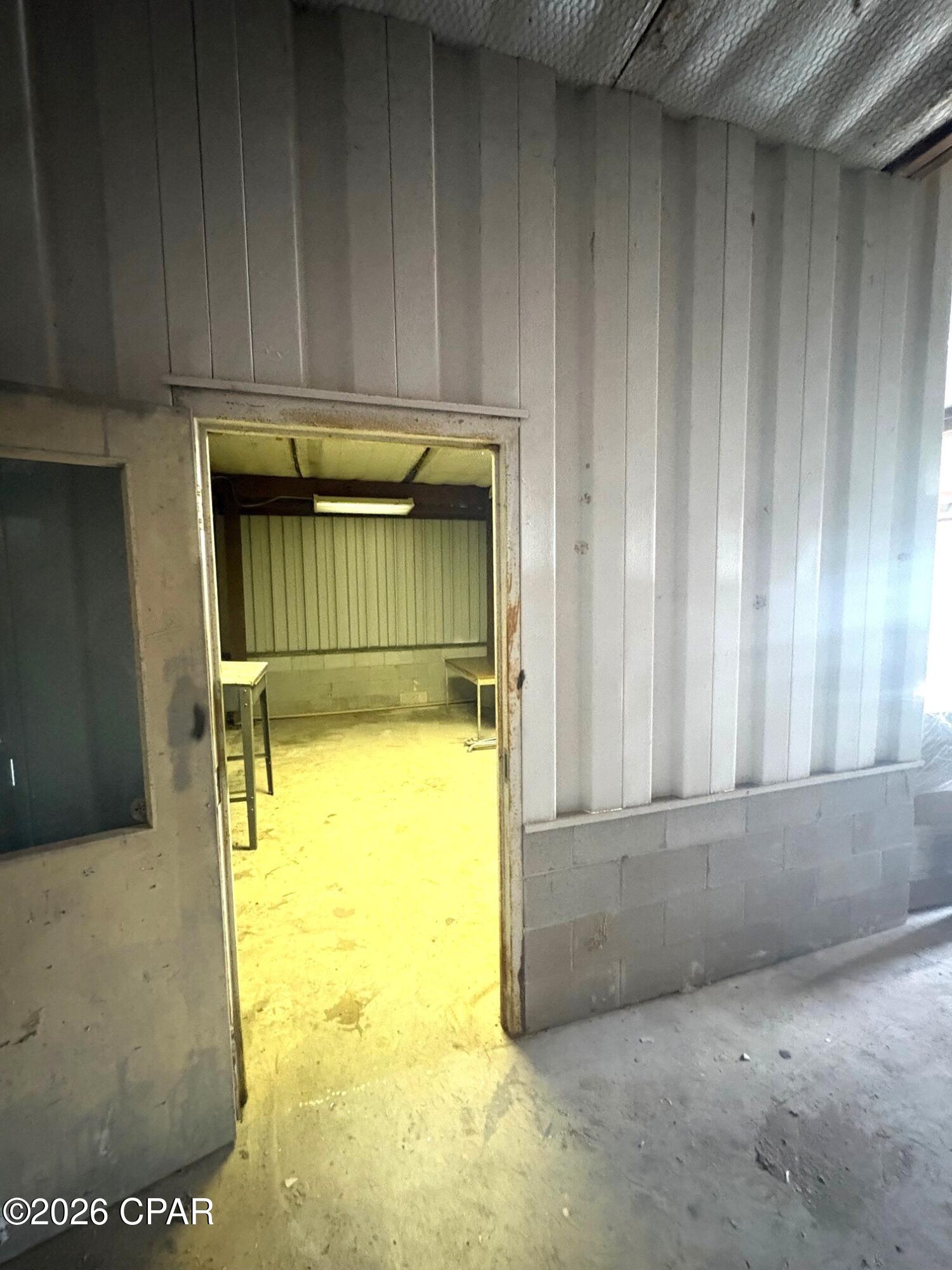 [No Recorded Subdiv] - Commercial Sale