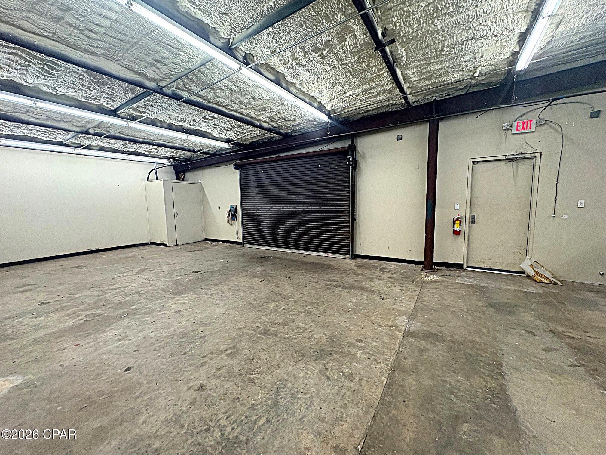 [No Recorded Subdiv] - Commercial Sale