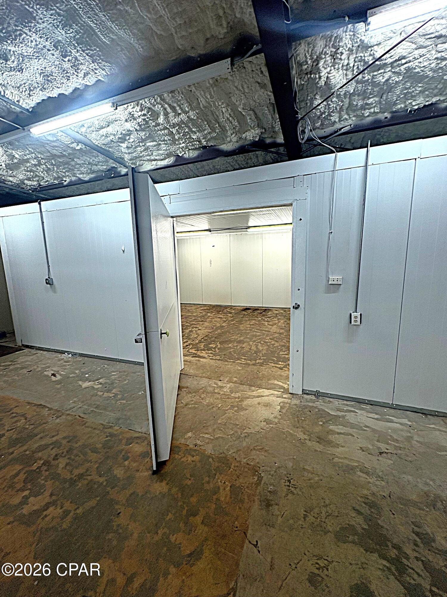 [No Recorded Subdiv] - Commercial Sale