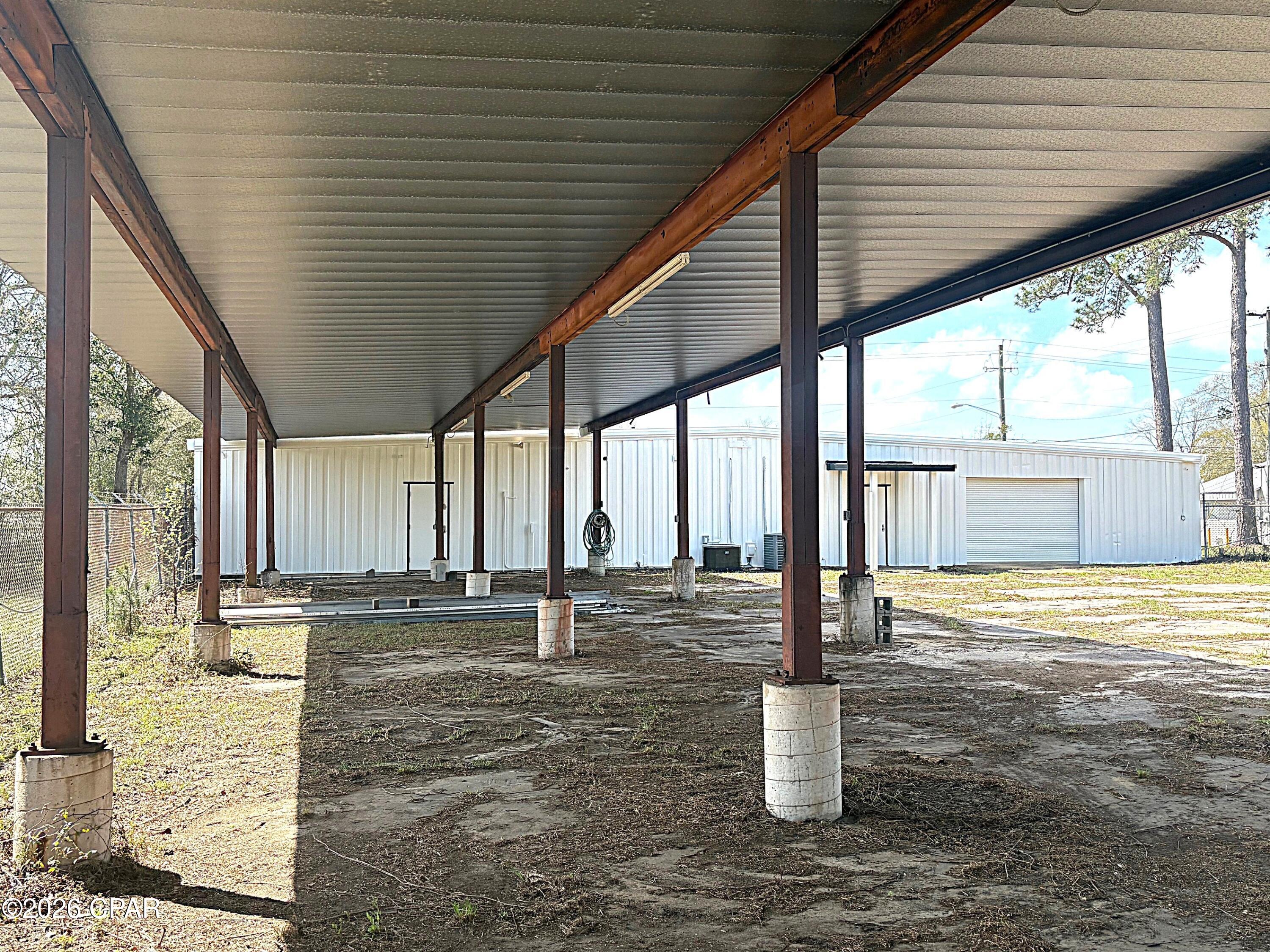 [No Recorded Subdiv] - Commercial Sale