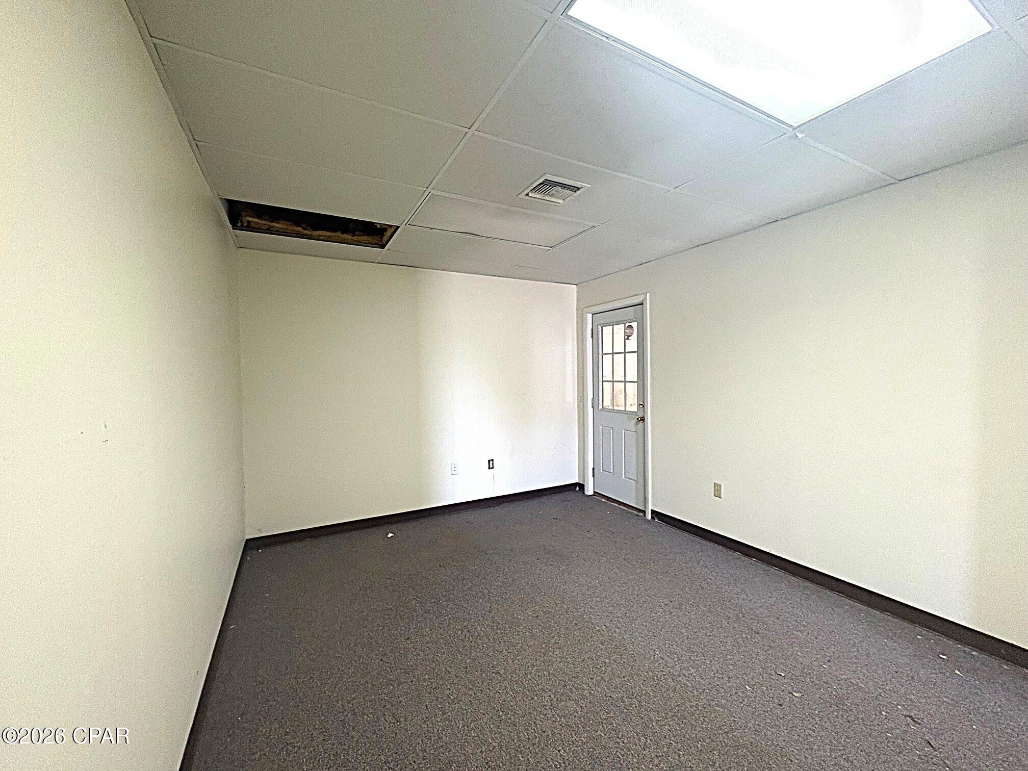 [No Recorded Subdiv] - Commercial Sale